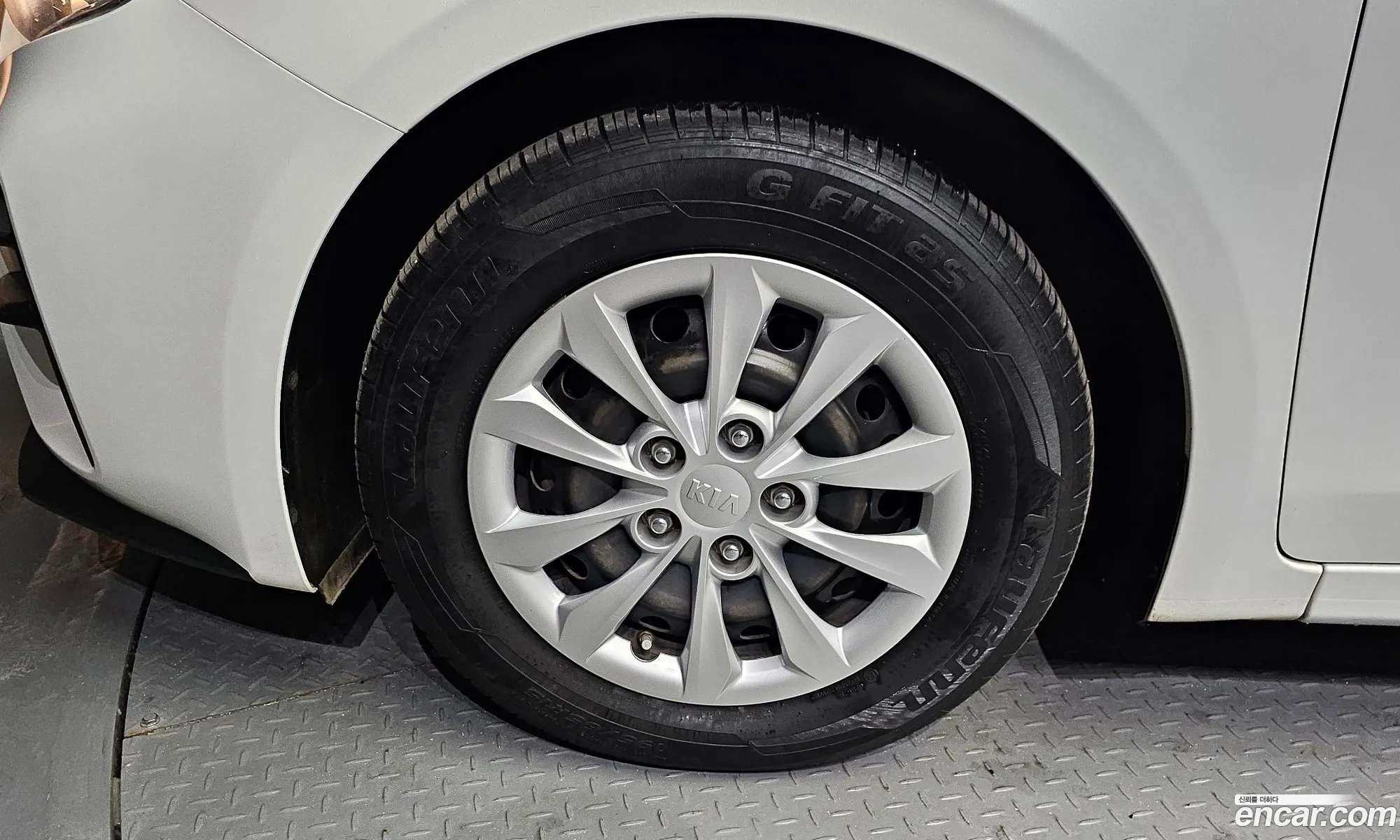 Kia K3 Standard 2021 - фотография 17490785