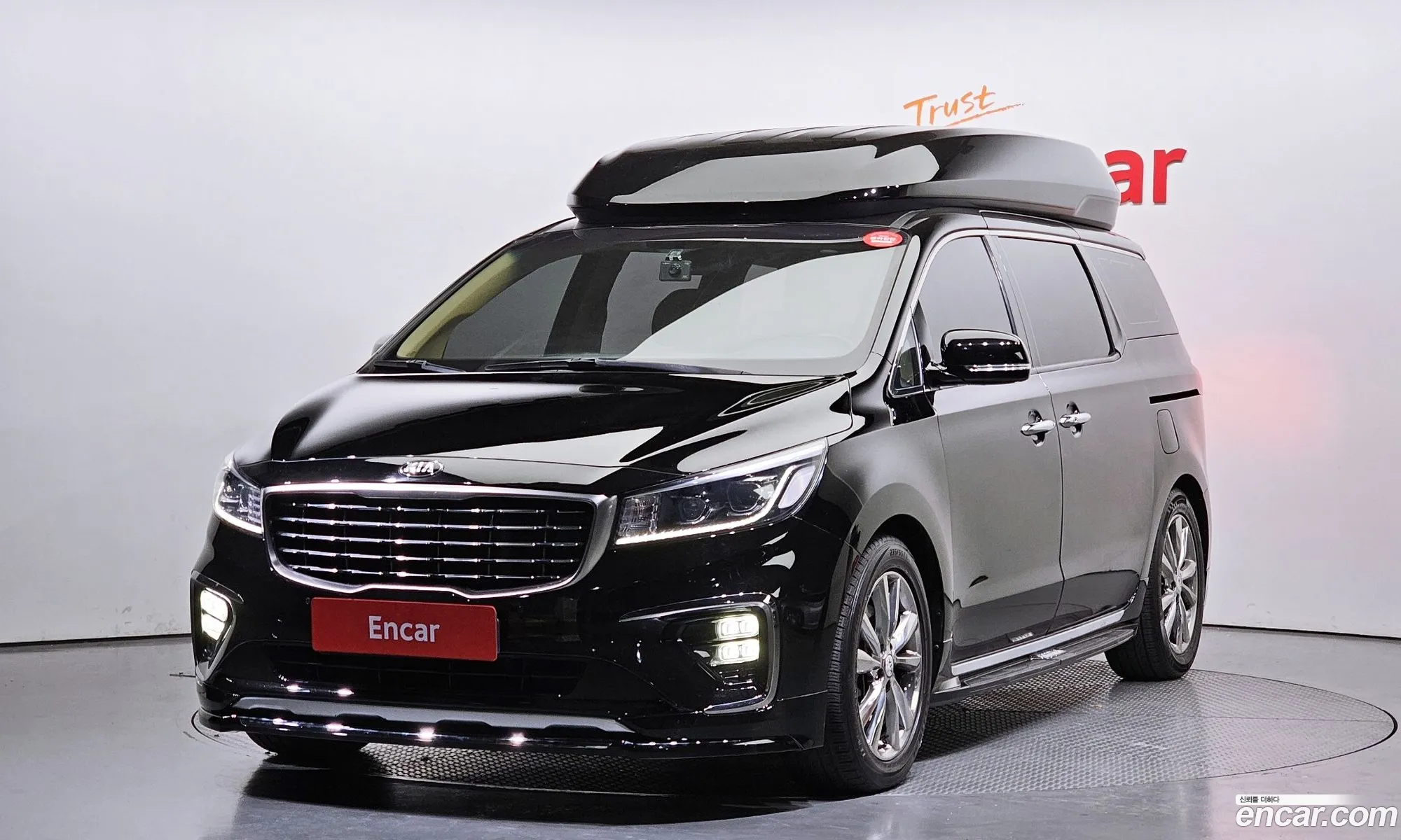Kia Carnival Iii 9-Seater High Limousine 2019 - фотография 14135192