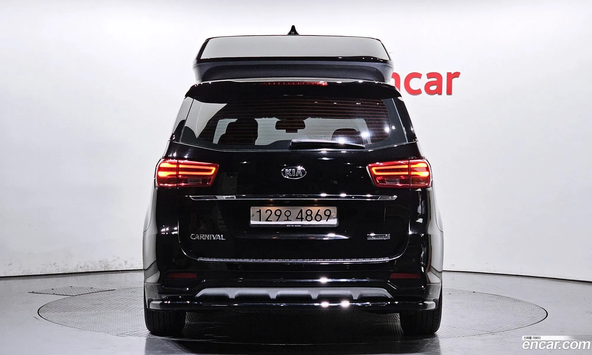 Kia Carnival Iii 9-Seater High Limousine 2019 - фотография 14135195