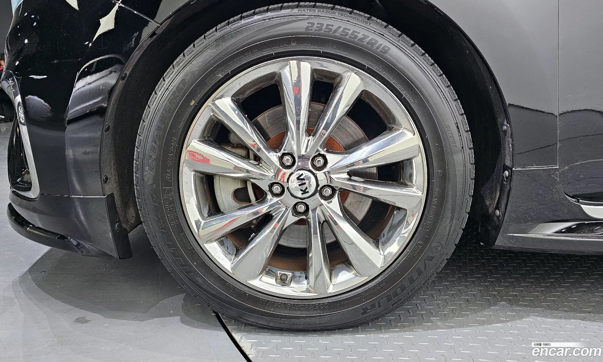 Kia Carnival Iii 9-Seater High Limousine 2019 - фотография 14135196
