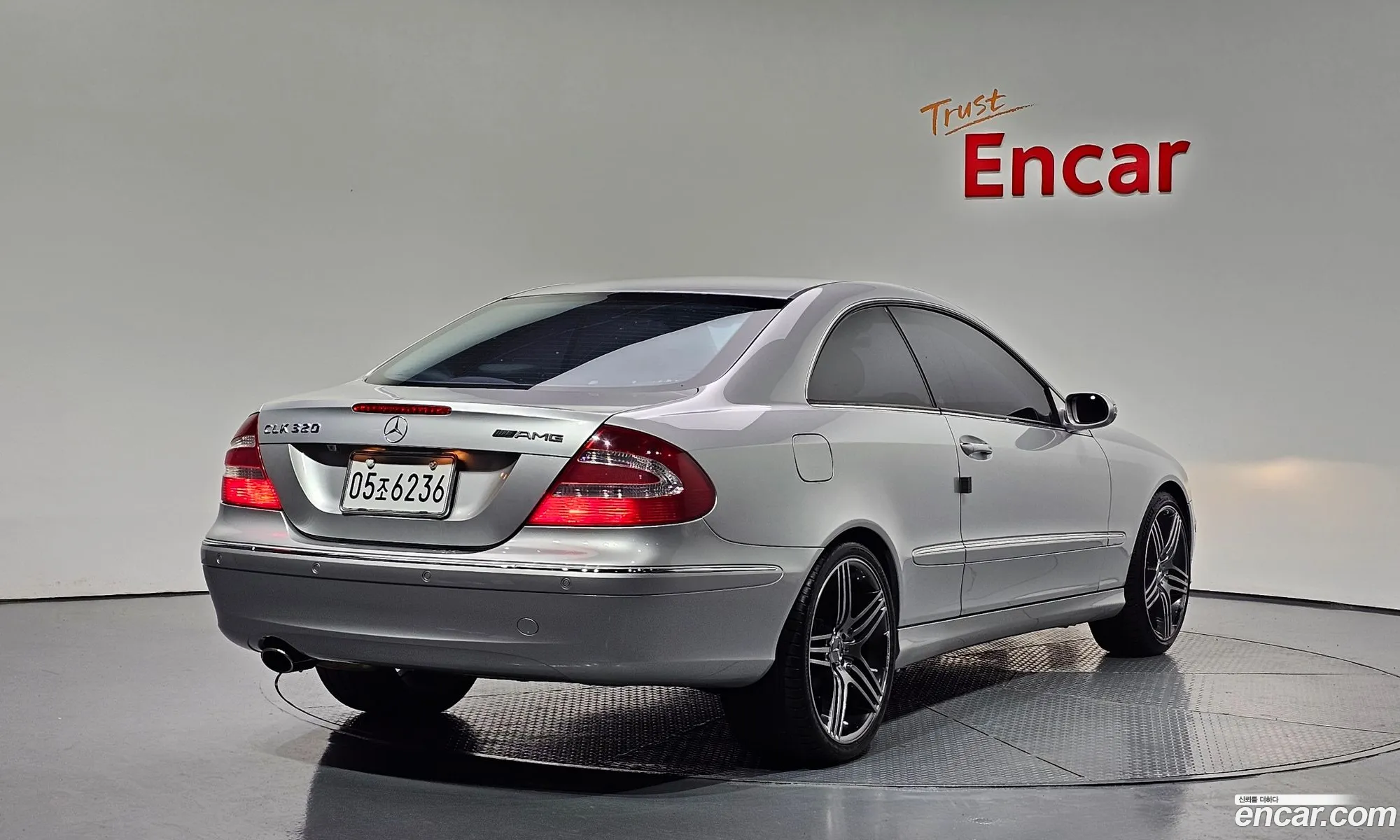 Mercedes-Benz Clk-Klasse Clk240 Coupe 2003 - фотография 12569941
