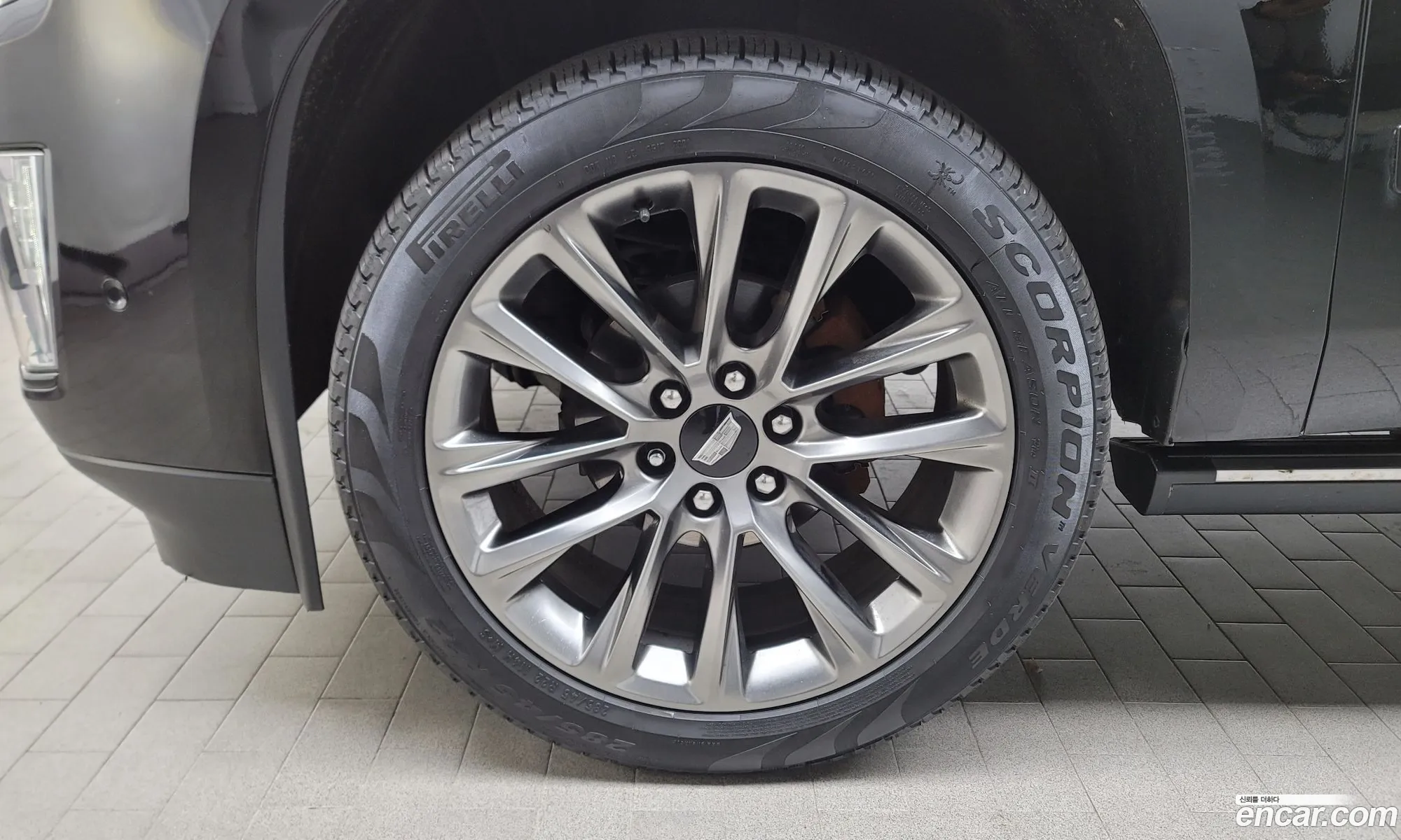 Cadillac Escalade Iv 62 Esv 2019 - фотография 3504851