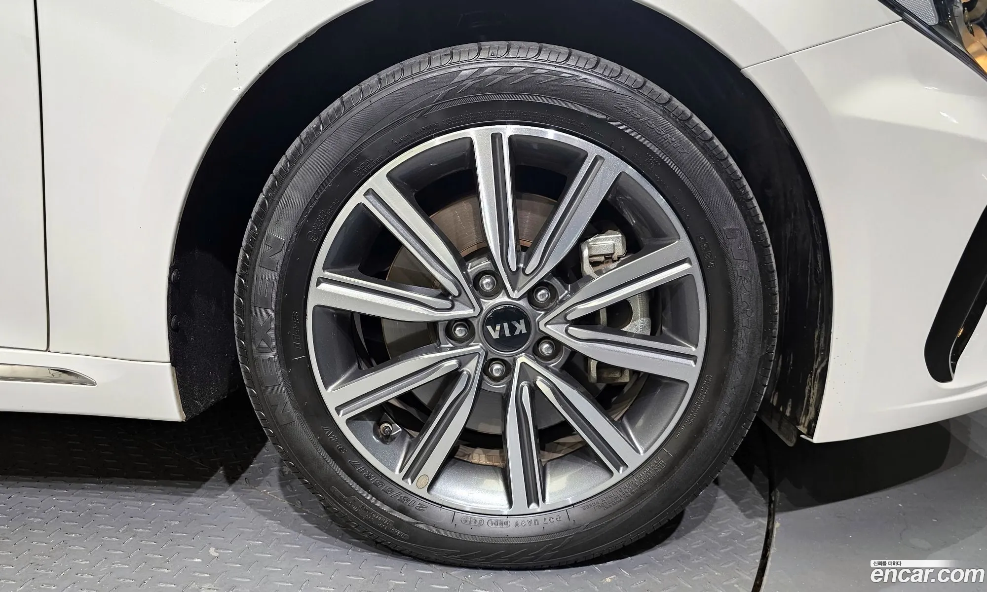 Kia K5 Ii 20 2020 - фотография 11878923