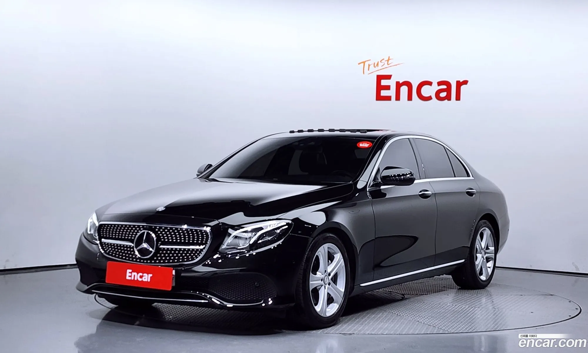 Mercedes-Benz E-Klasse E220D Avant Garde 2017 - фотография 12476797