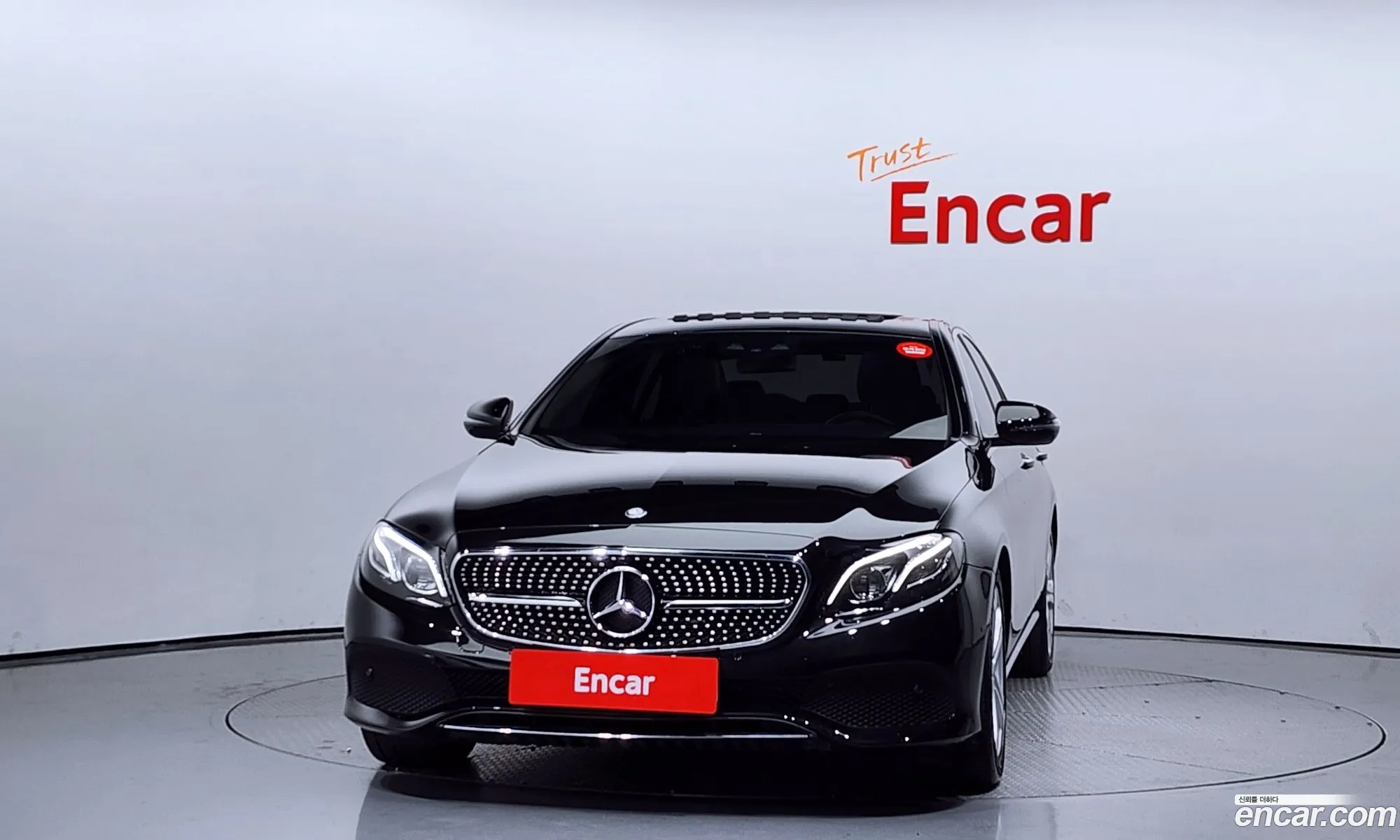 Mercedes-Benz E-Klasse E220D Avant Garde 2017 - фотография 12476799