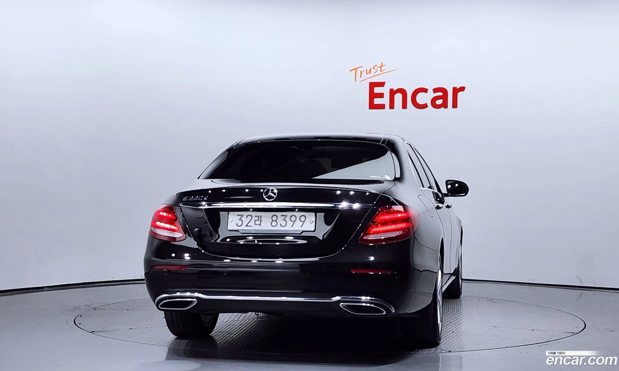 Mercedes-Benz E-Klasse E220D Avant Garde 2017 - фотография 12476800