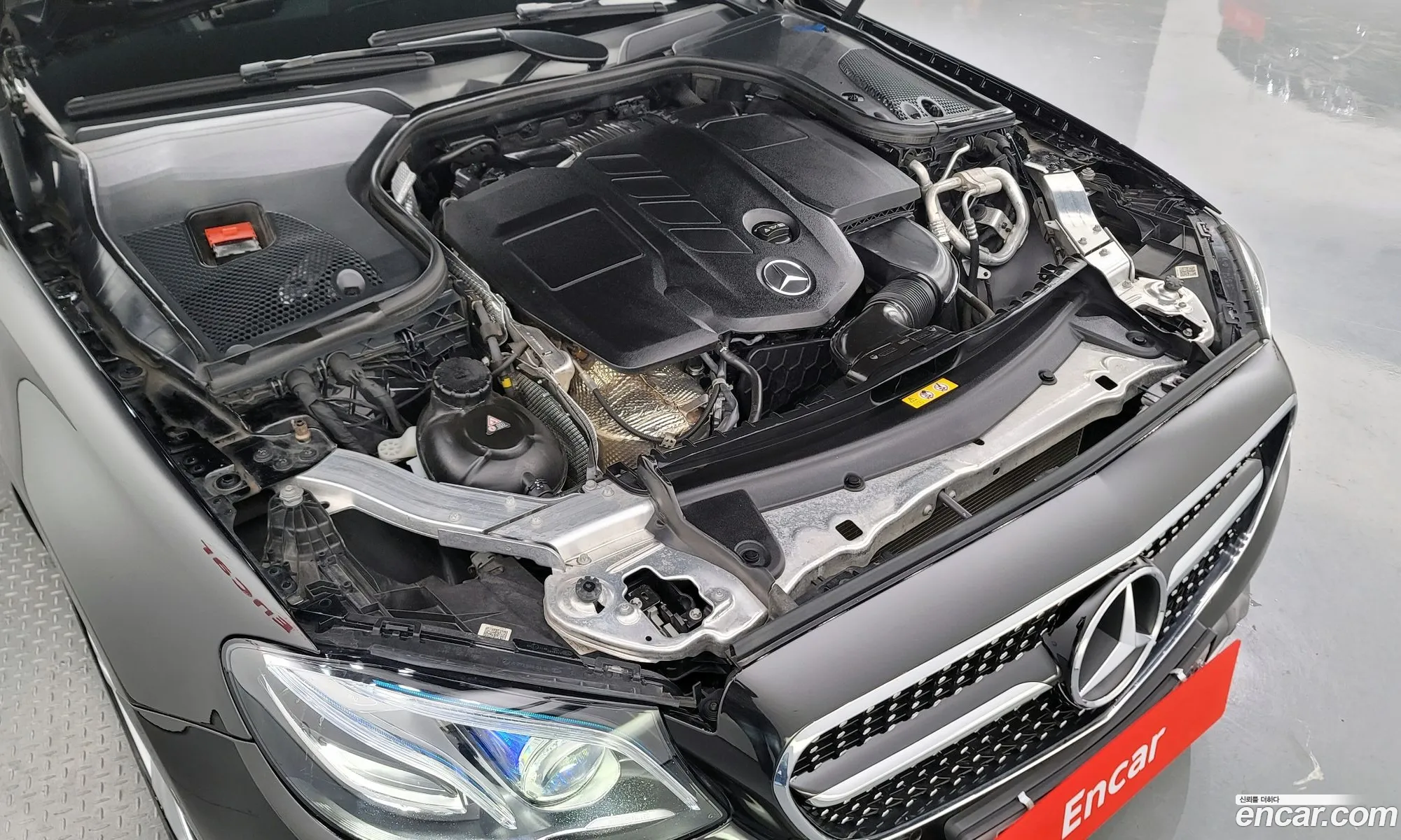 Mercedes-Benz E-Klasse E220D Avant Garde 2017 - фотография 12476802