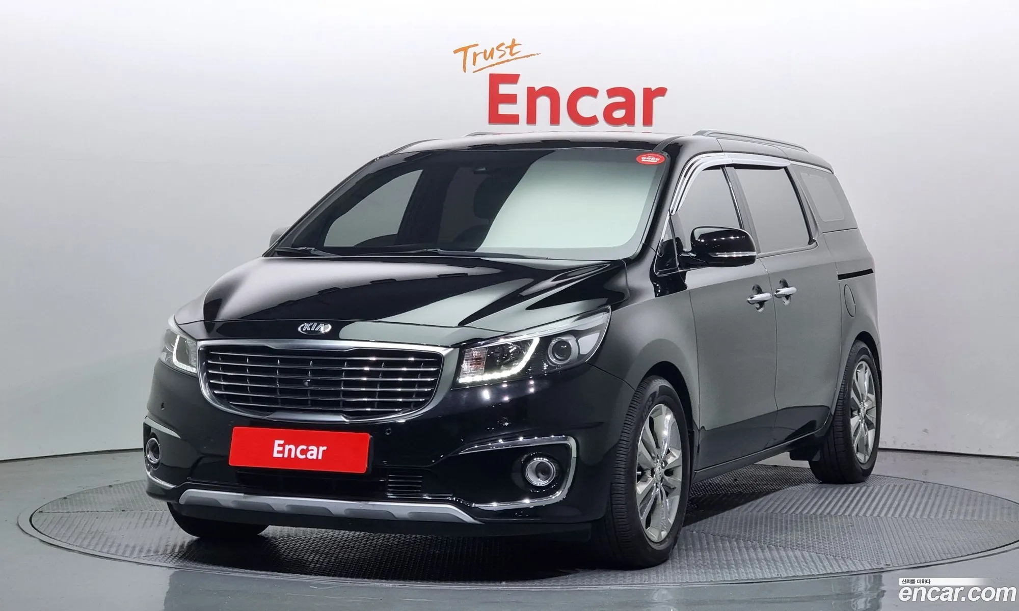 Kia Carnival 9-Seater Noblesse 2018 - фотография 14847440