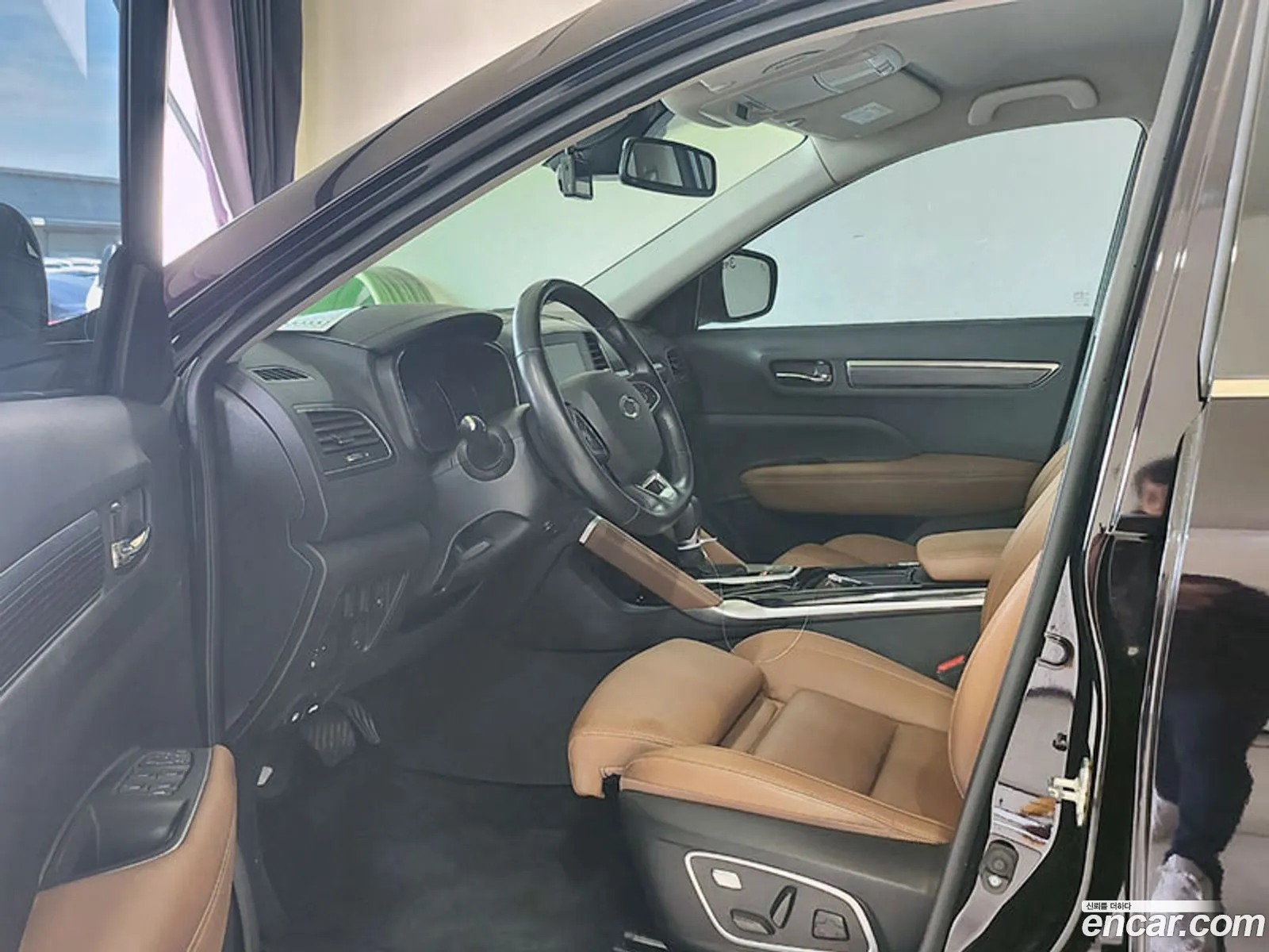 Renault Samsung Qm6 20 Lpe Re Signature 2Wd 2021 - фотография 1594299