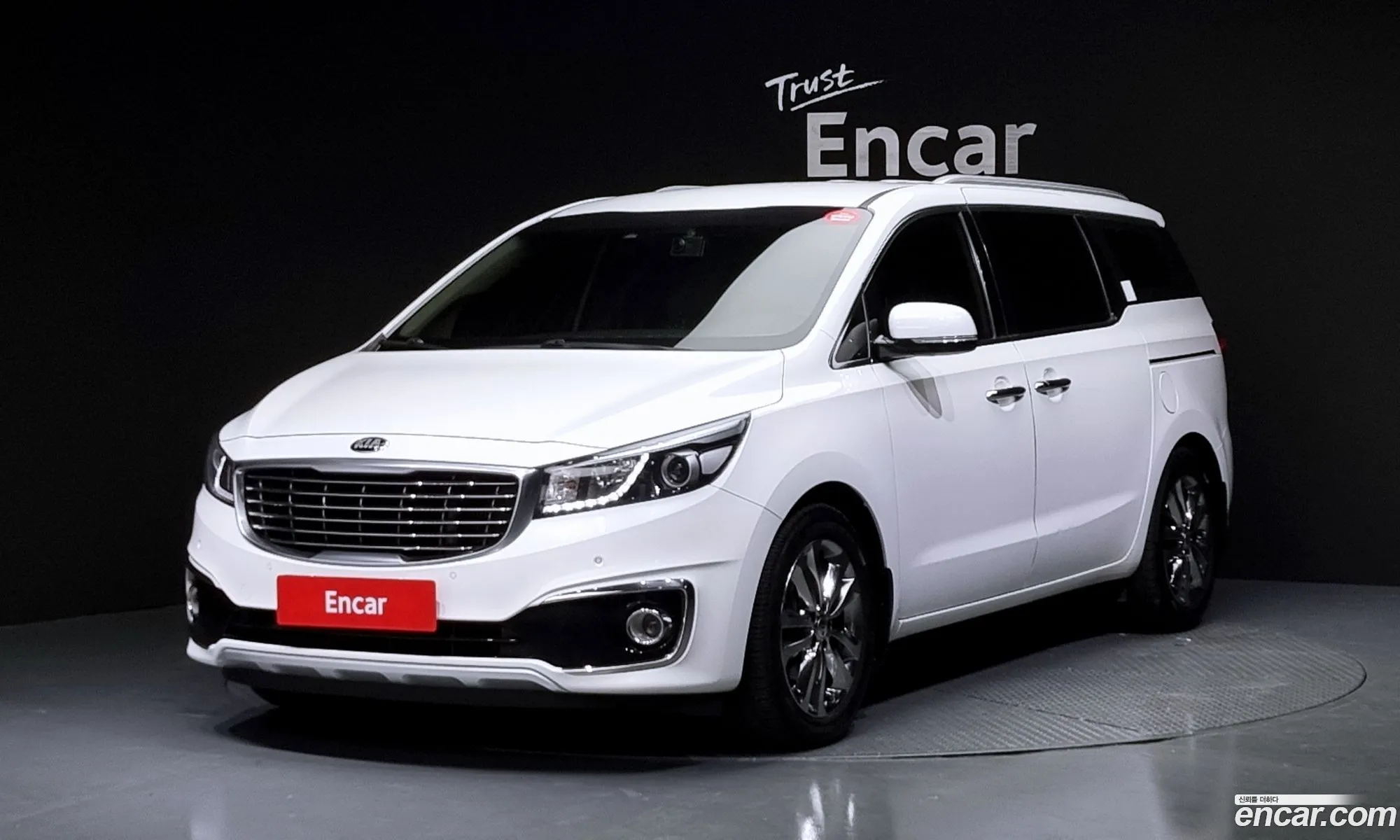 Kia All New Carnival 9-Seater Noblesse - фотография 19650426