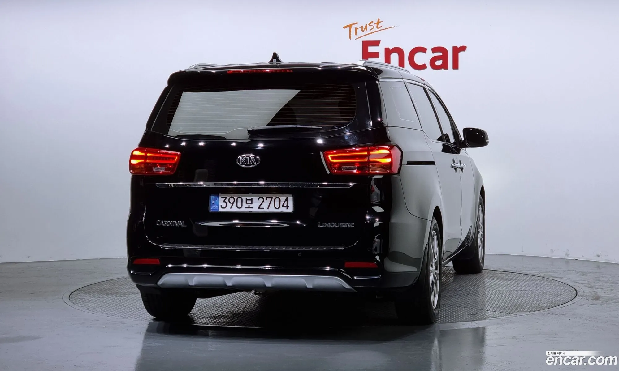 Kia The New Carnival 7-Seater Limousine President - фотография 11801118