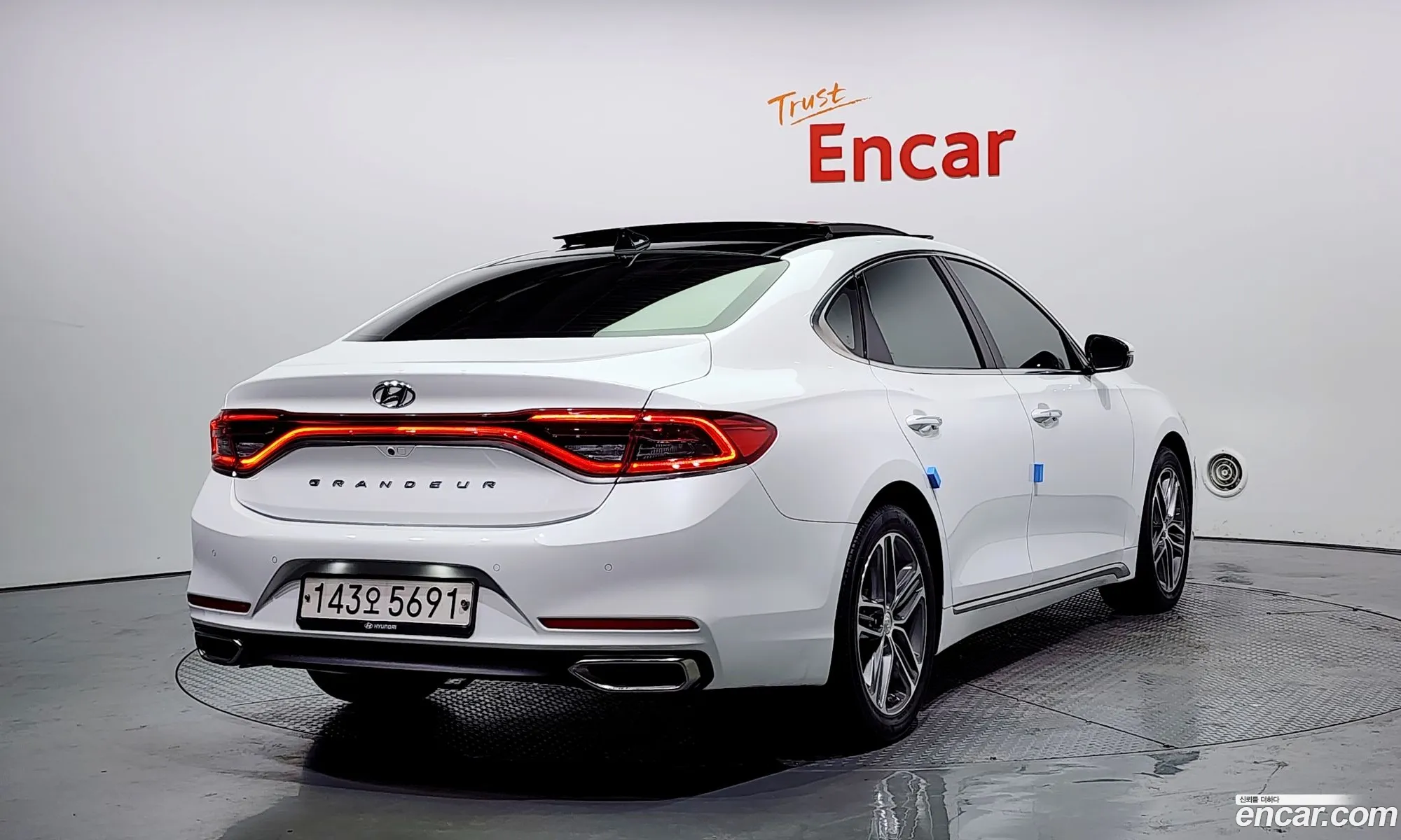 Hyundai Grandeur Vi 30 Lpi Exclusive Rental Car 2018 - фотография 12126107