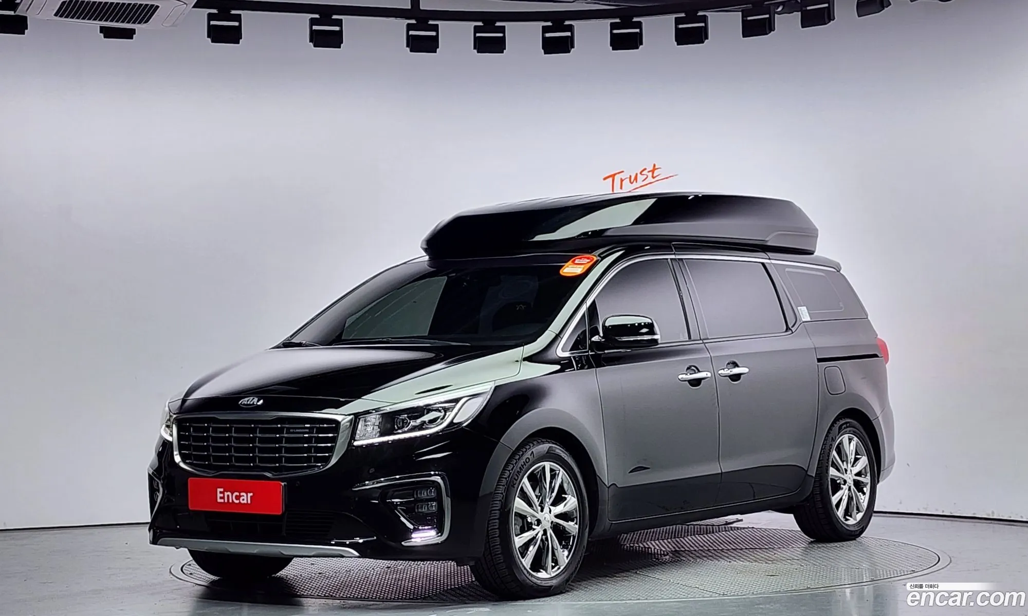 Kia Carnival Iii 9-Seater High Limousine 2019 - фотография 18211026