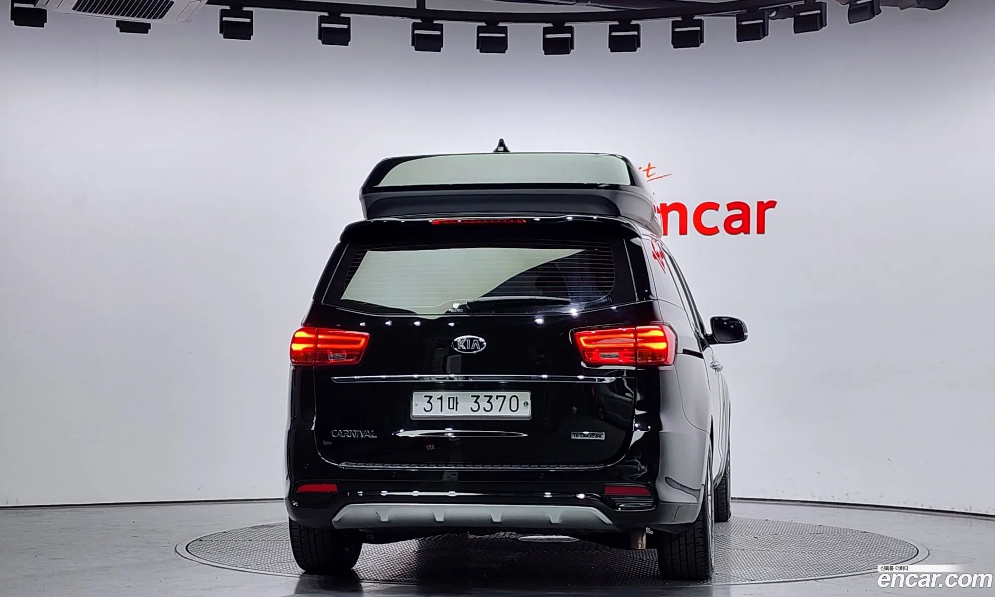 Kia Carnival Iii 9-Seater High Limousine 2019 - фотография 18211031