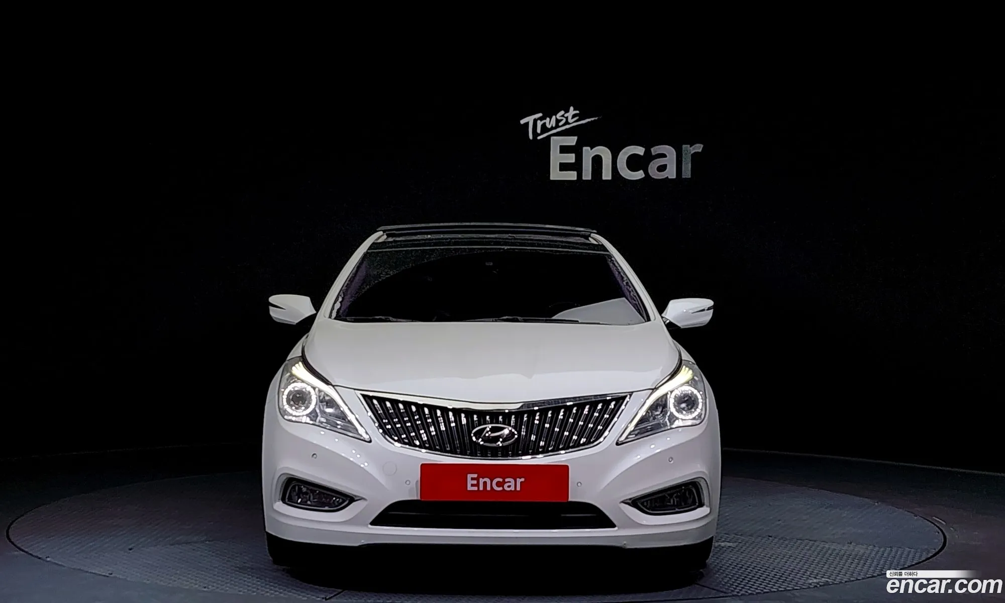 Hyundai Grandeur V Hg240 Luxury 2012 - фотография 12083261