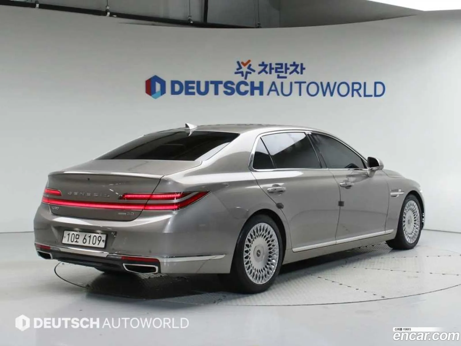 Genesis G90 I 50 Awd 2019 - фотография 14377730