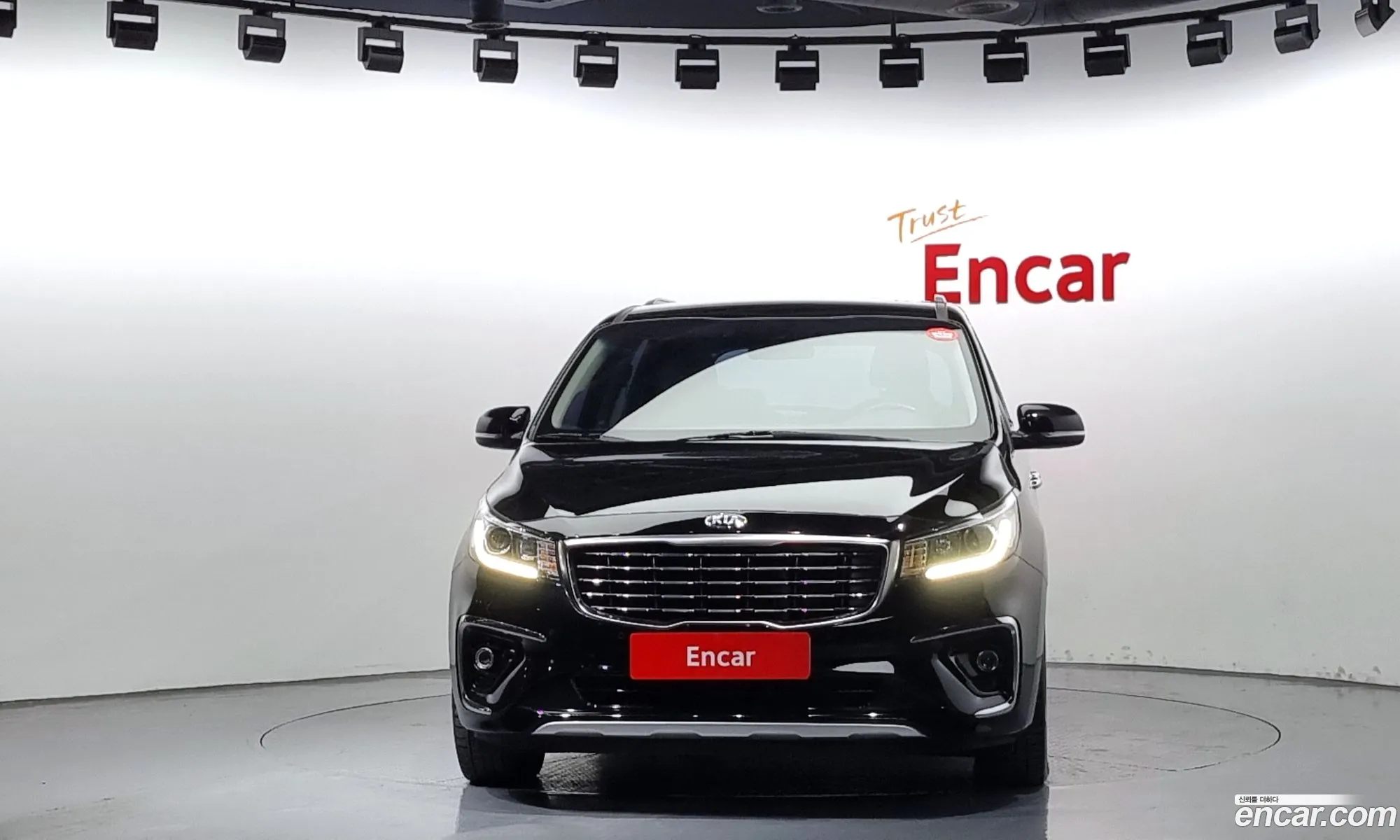 Kia Carnival Iii 9-Seater Luxury 2019 - фотография 15718102