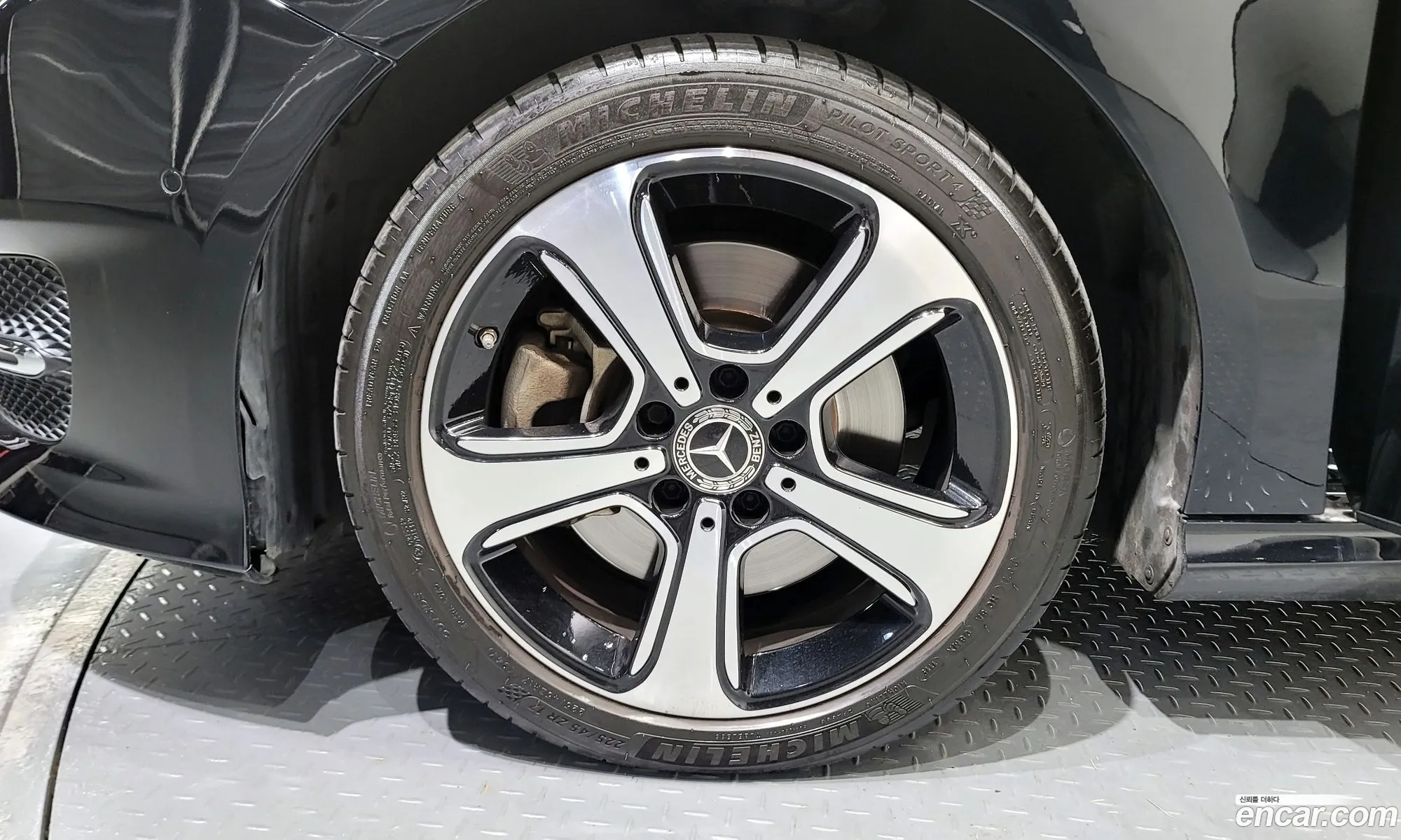 Mercedes-Benz B-Klasse B220 2018 - фотография 12412266