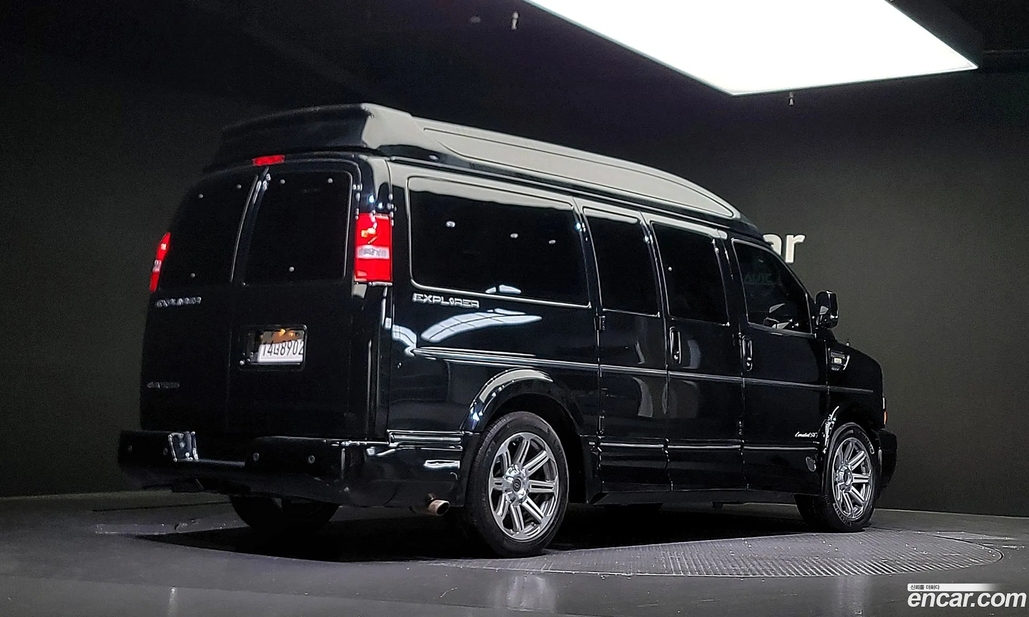 Chevrolet Express Van 60 - фотография 7235376