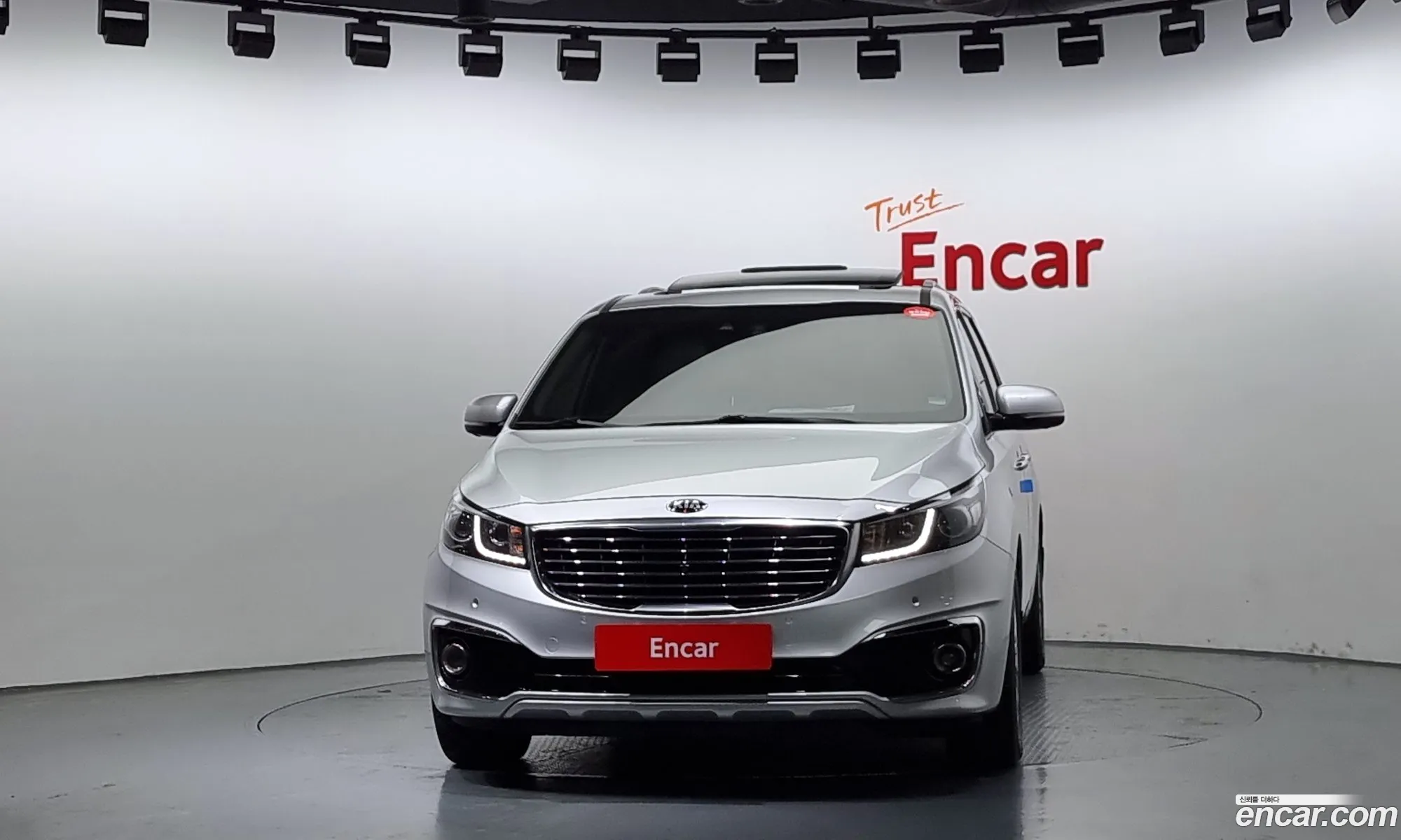 Kia Carnival 9-Seater Noblesse 2015 - фотография 19766827