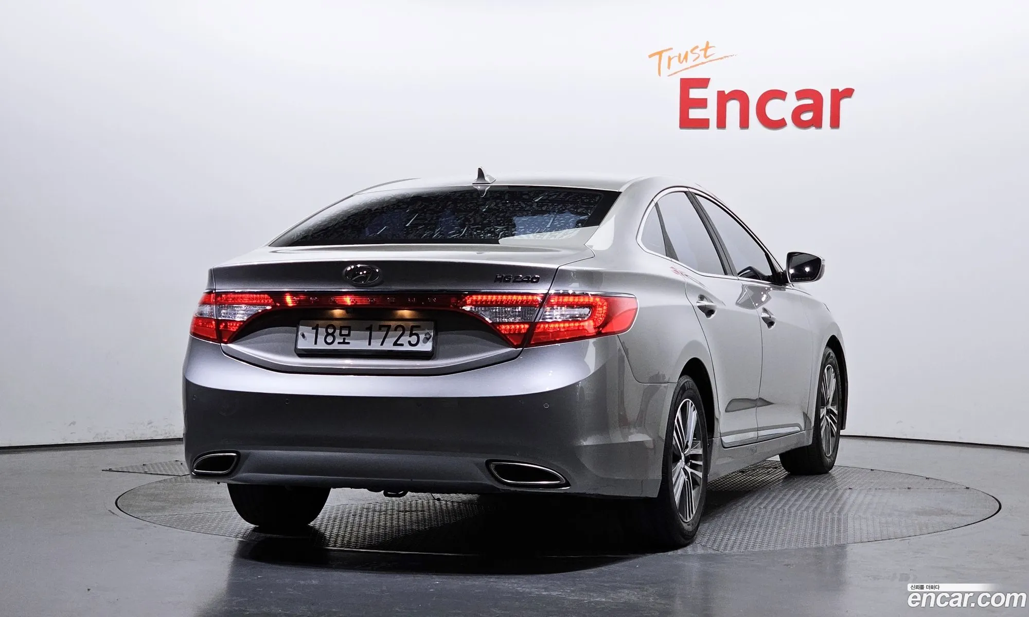 Hyundai Grandeur V Hg240 Modern 2014 - фотография 17980223