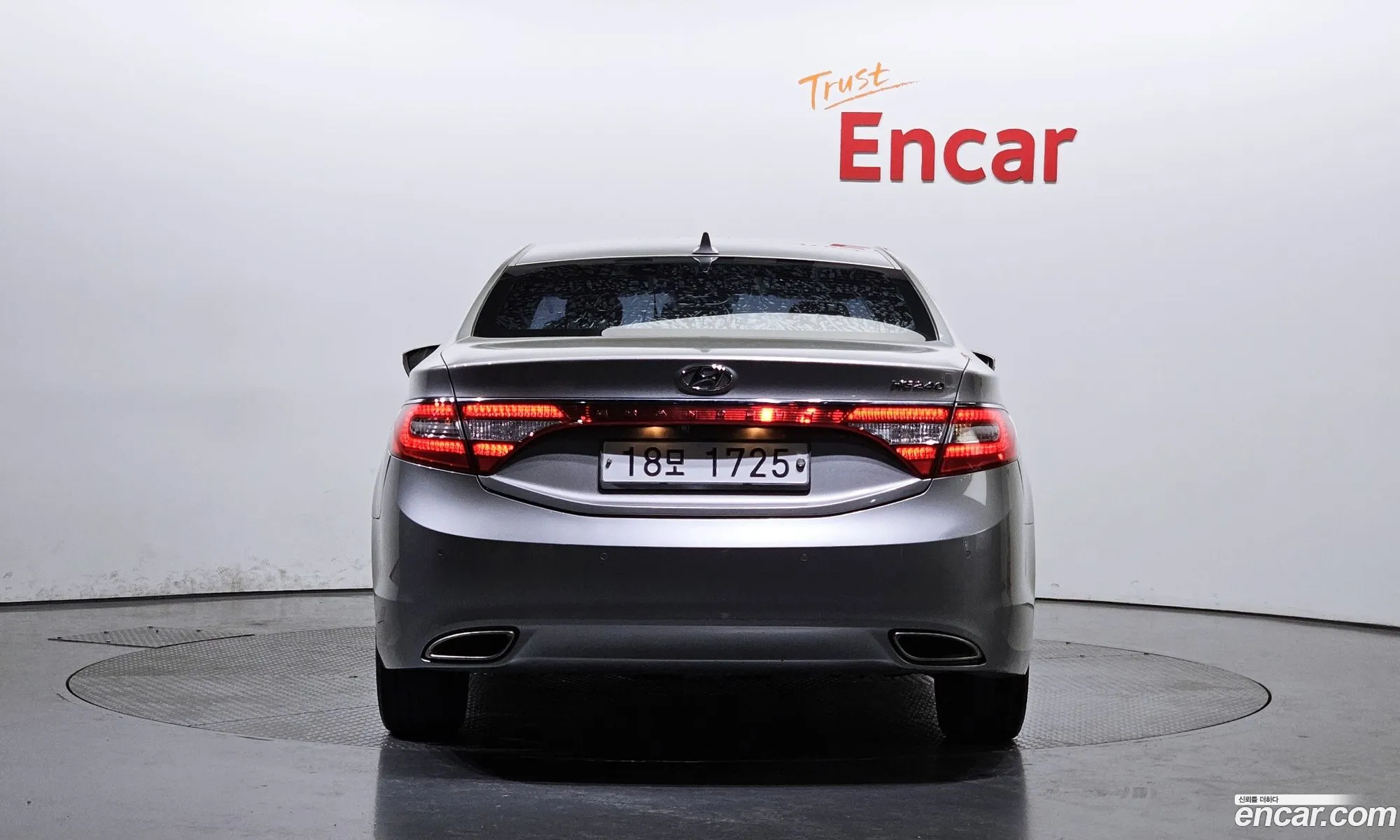 Hyundai Grandeur V Hg240 Modern 2014 - фотография 17980225
