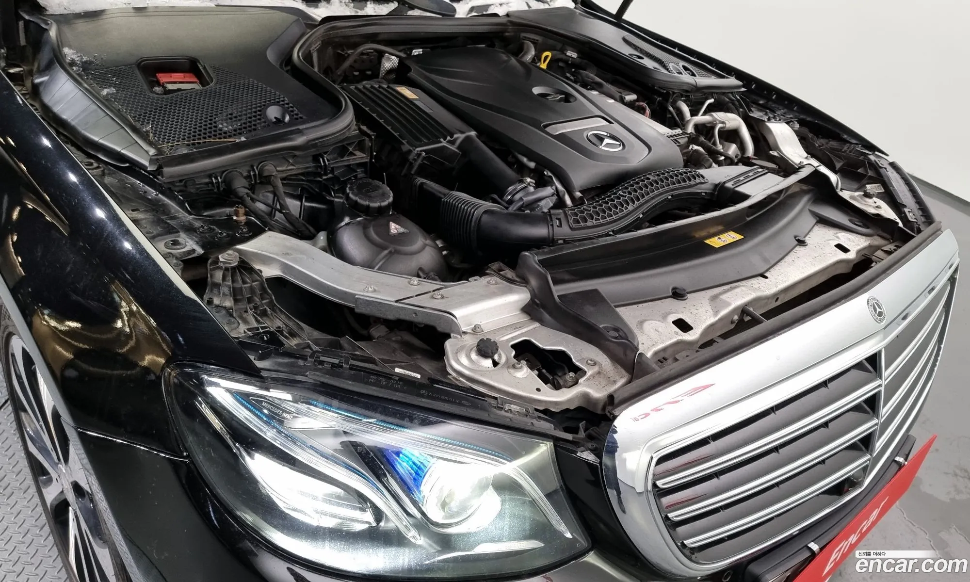 Mercedes-Benz E-Klasse E200 Avant Garde 2017 - фотография 18517285