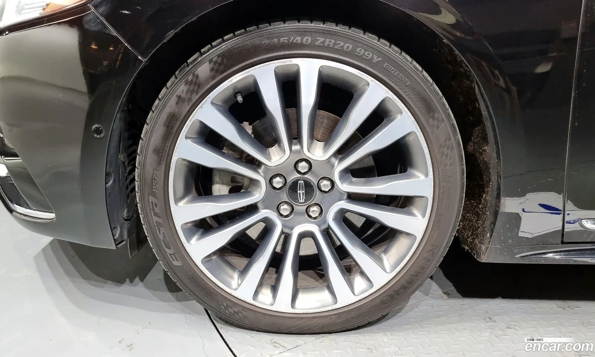 Lincoln Continental 10Th Generation 30 Awd - фотография 3500221