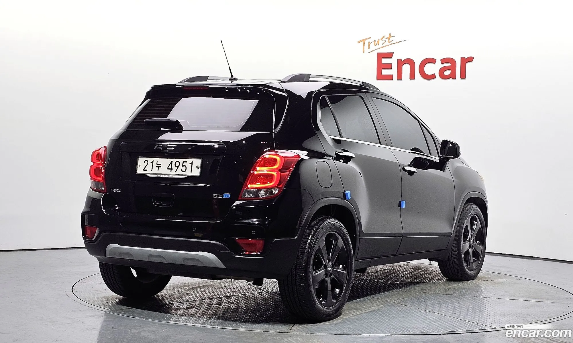 Chevrolet Trax I 16 Diesel Perfect Black 2017 - фотография 4969639