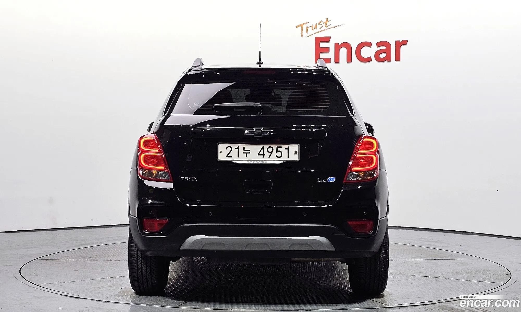 Chevrolet Trax I 16 Diesel Perfect Black 2017 - фотография 4969641