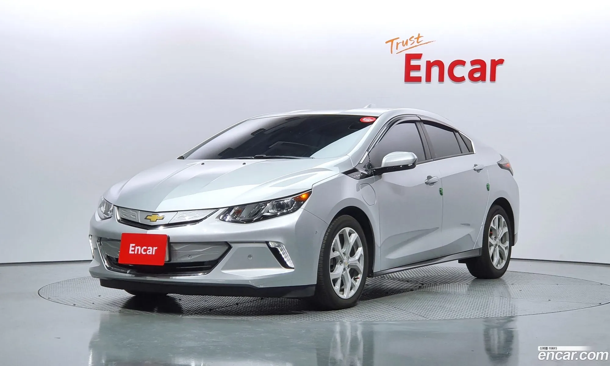 Chevrolet Volt 15 2018 - фотография 4610463