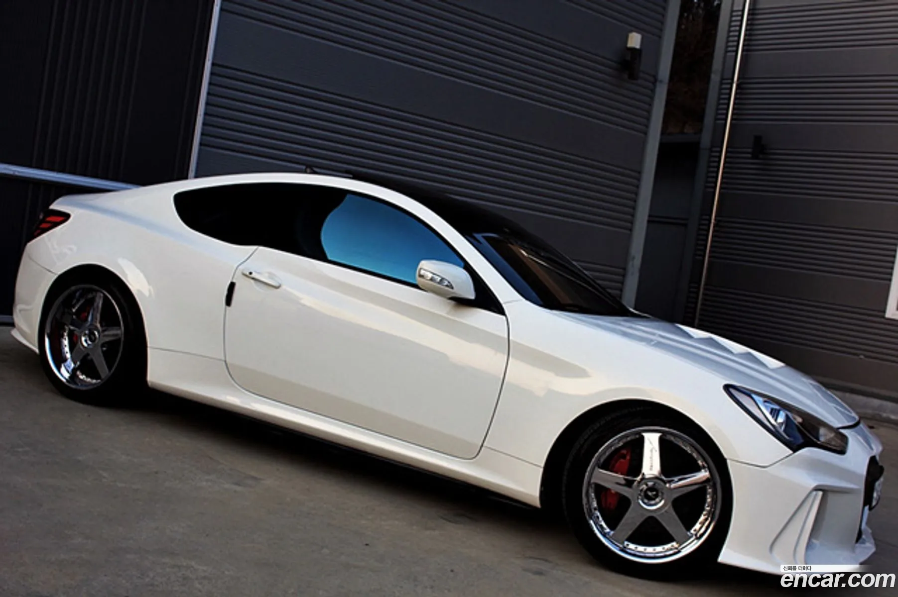Hyundai Genesis Coupe 200 Turbo P - фотография 15807886