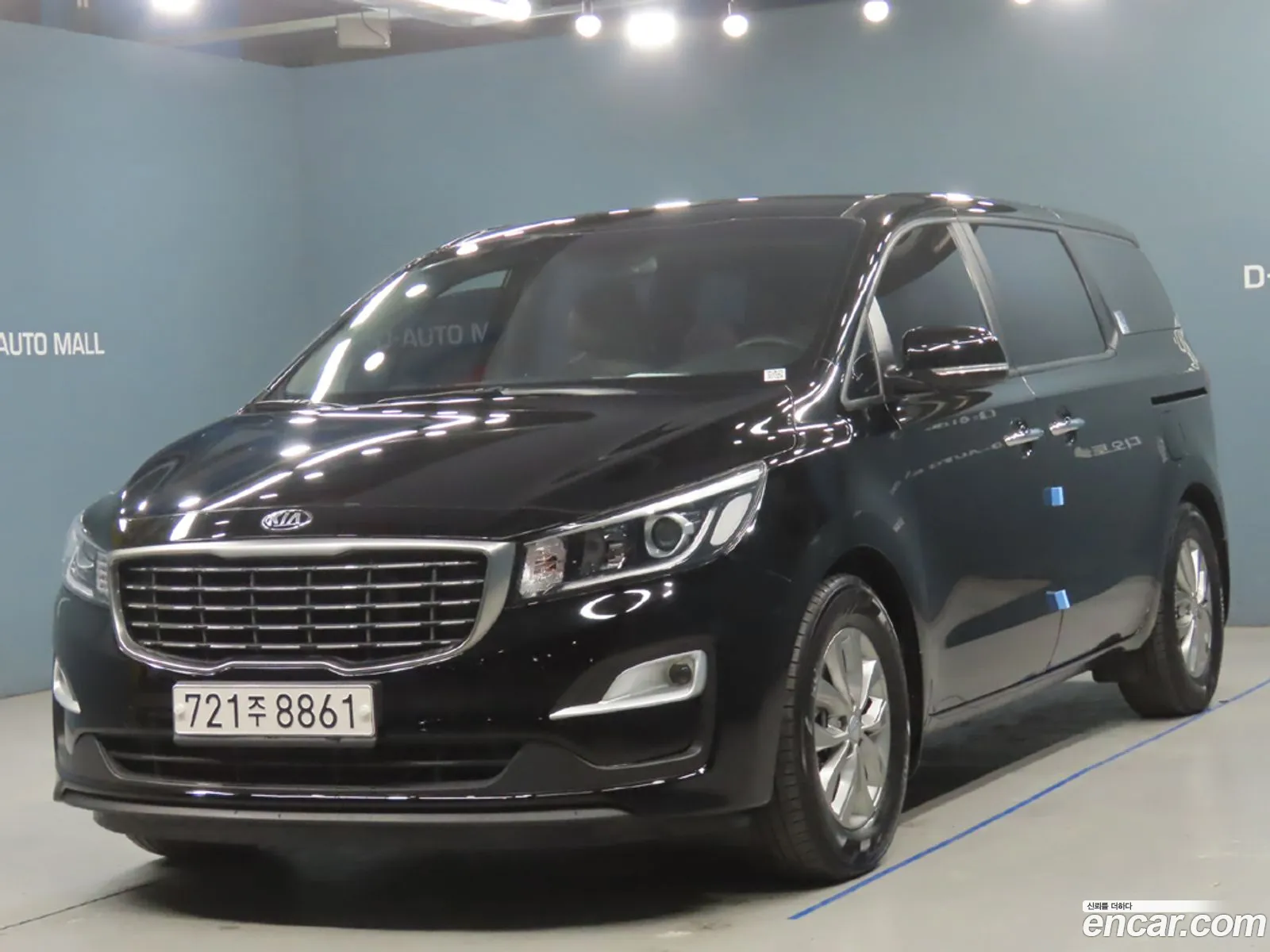 Kia The New Carnival 11-Seater Deluxe - фотография 16618592