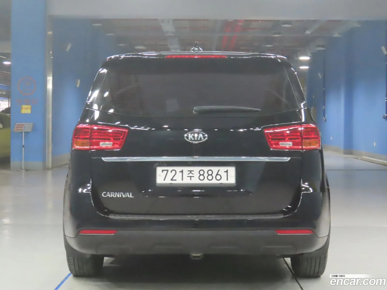 Kia The New Carnival 11-Seater Deluxe - фотография 16618594