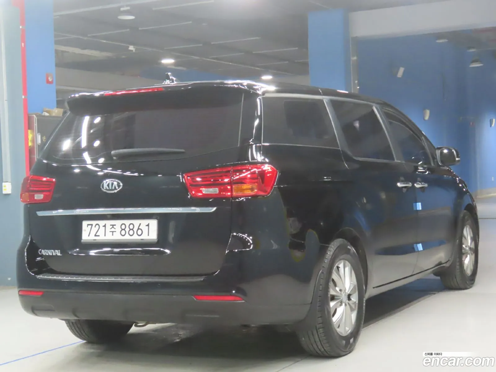 Kia The New Carnival 11-Seater Deluxe - фотография 16618595
