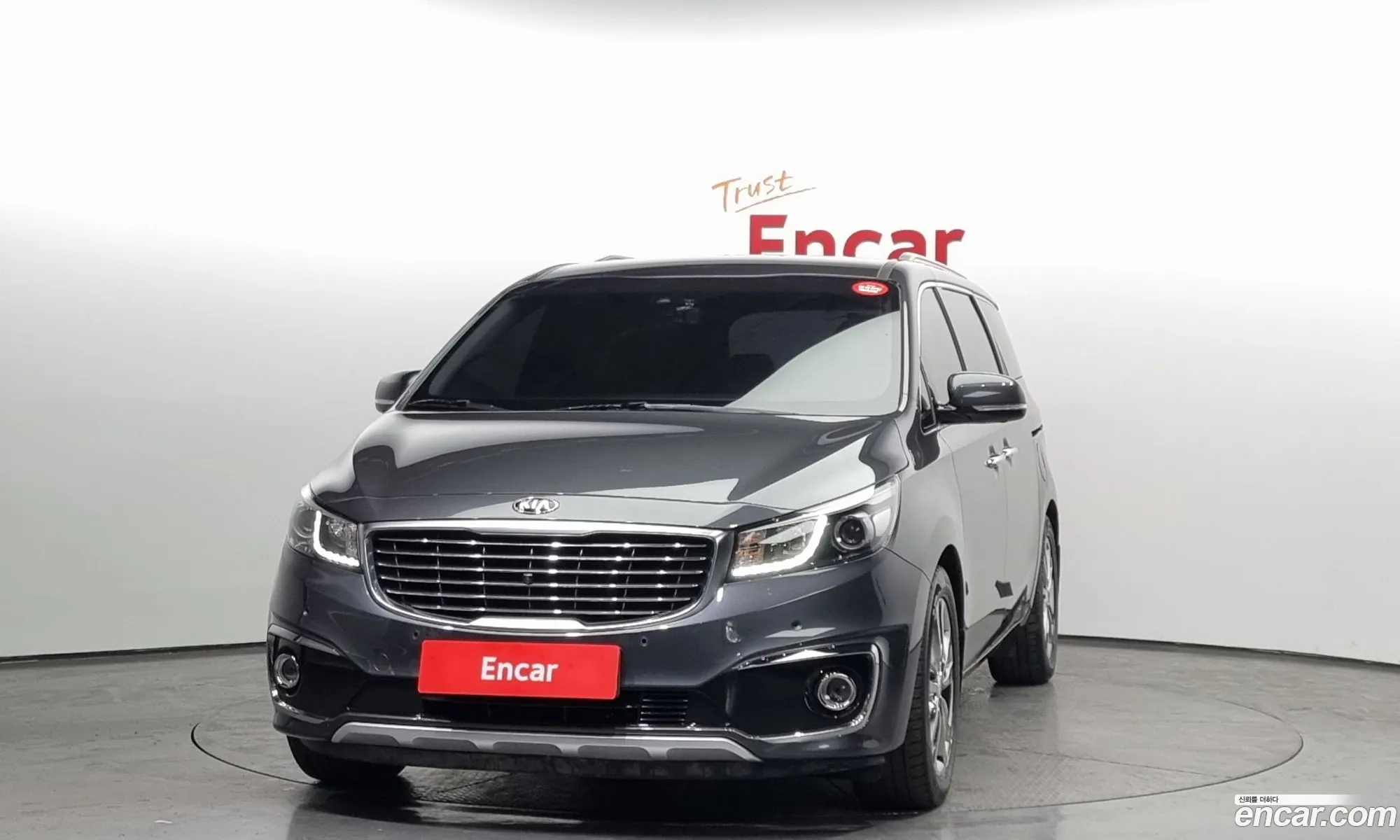 Kia Carnival 9-Seater Noblesse 2018 - фотография 15067630