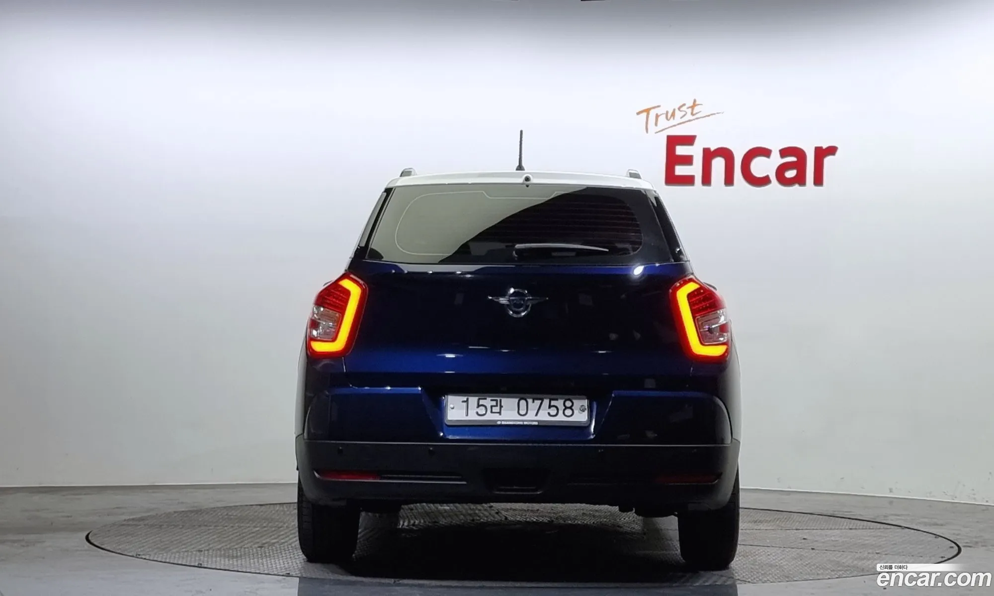 Ssangyong Tivoli Tivoli Diesel Ax 2Wd 2016 - фотография 16951388