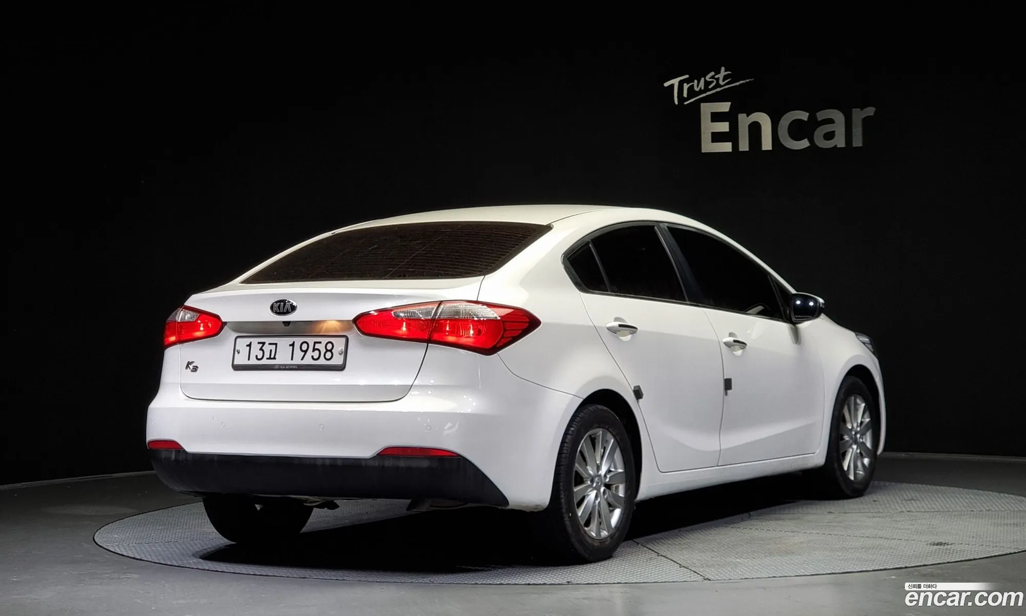 Kia K3 Prestige - фотография 15787413