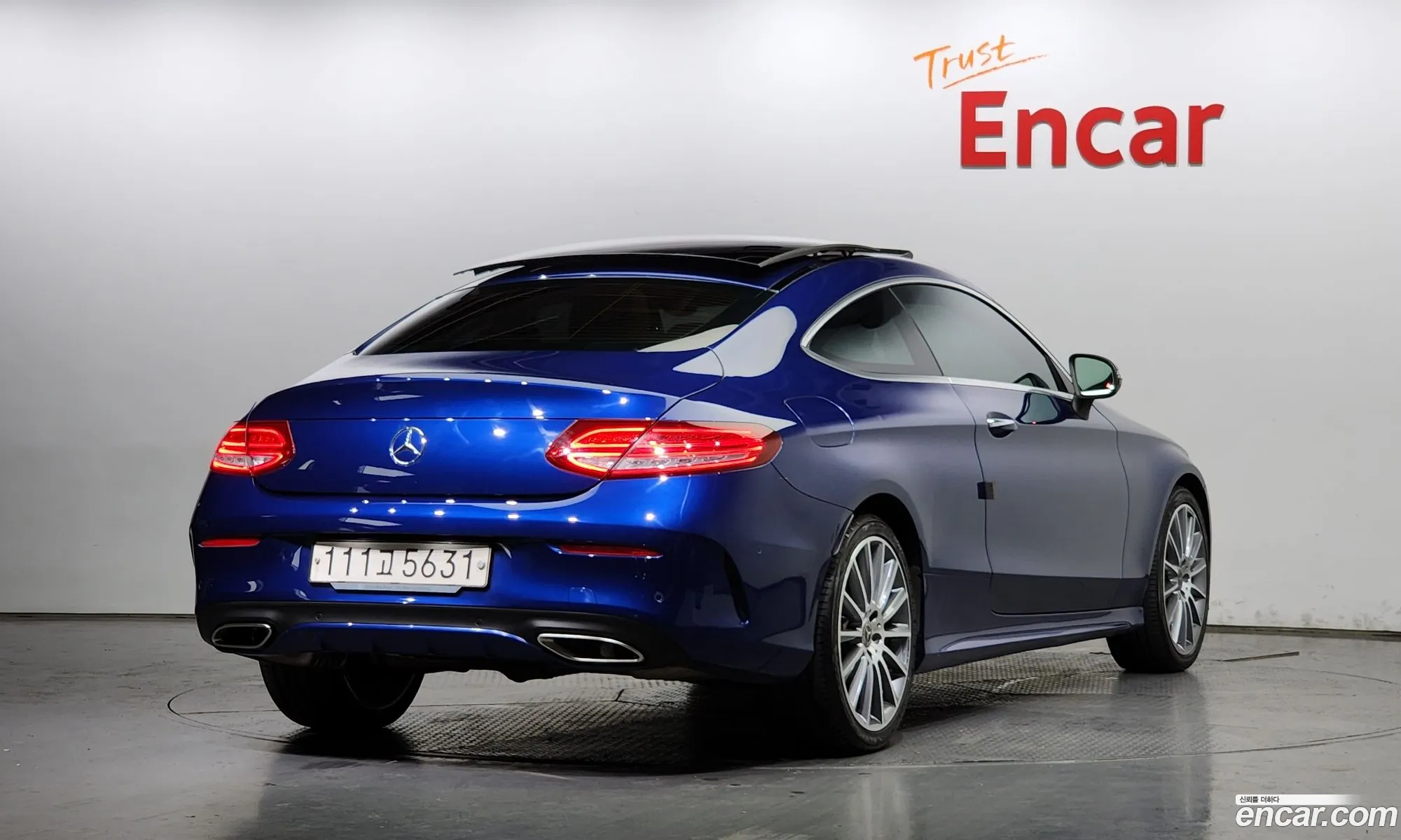 Mercedes C-Class W205 C200 Coupe - фотография 12082275