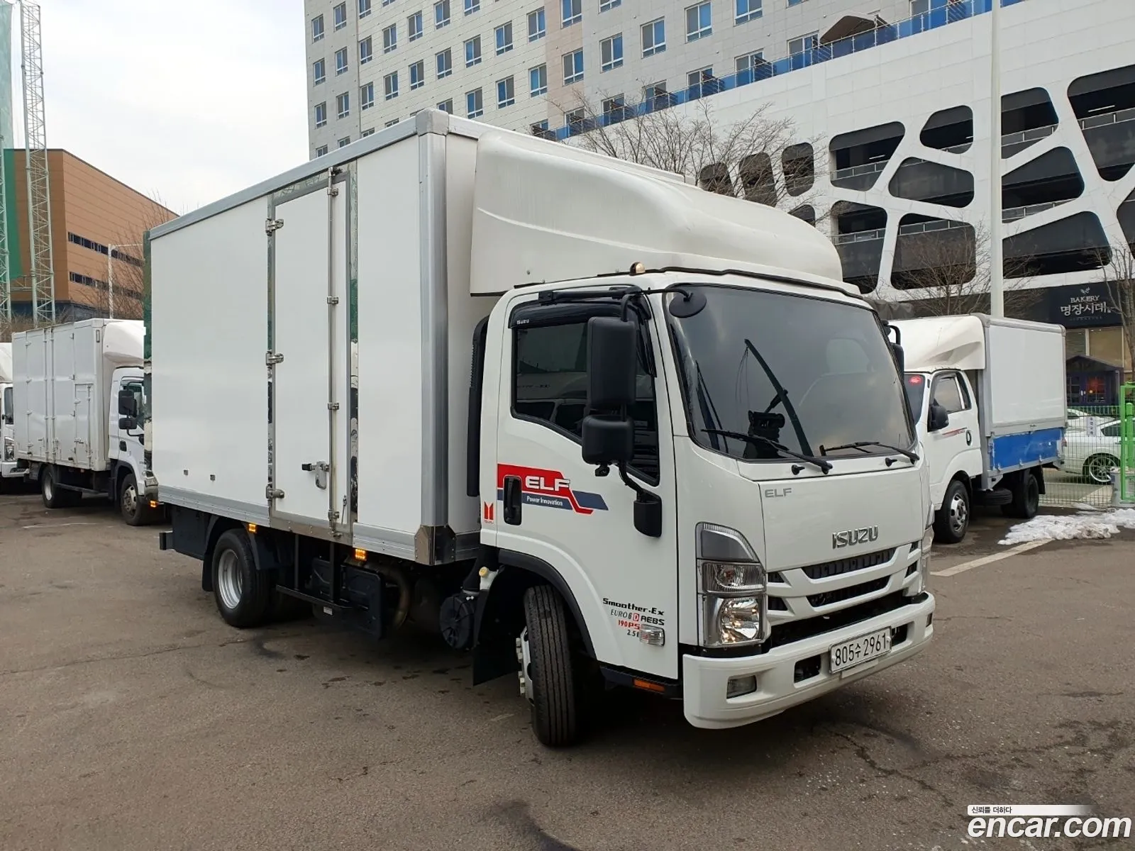 Isuzu Elf Built-In Tower 35 Tons - фотография 3507833