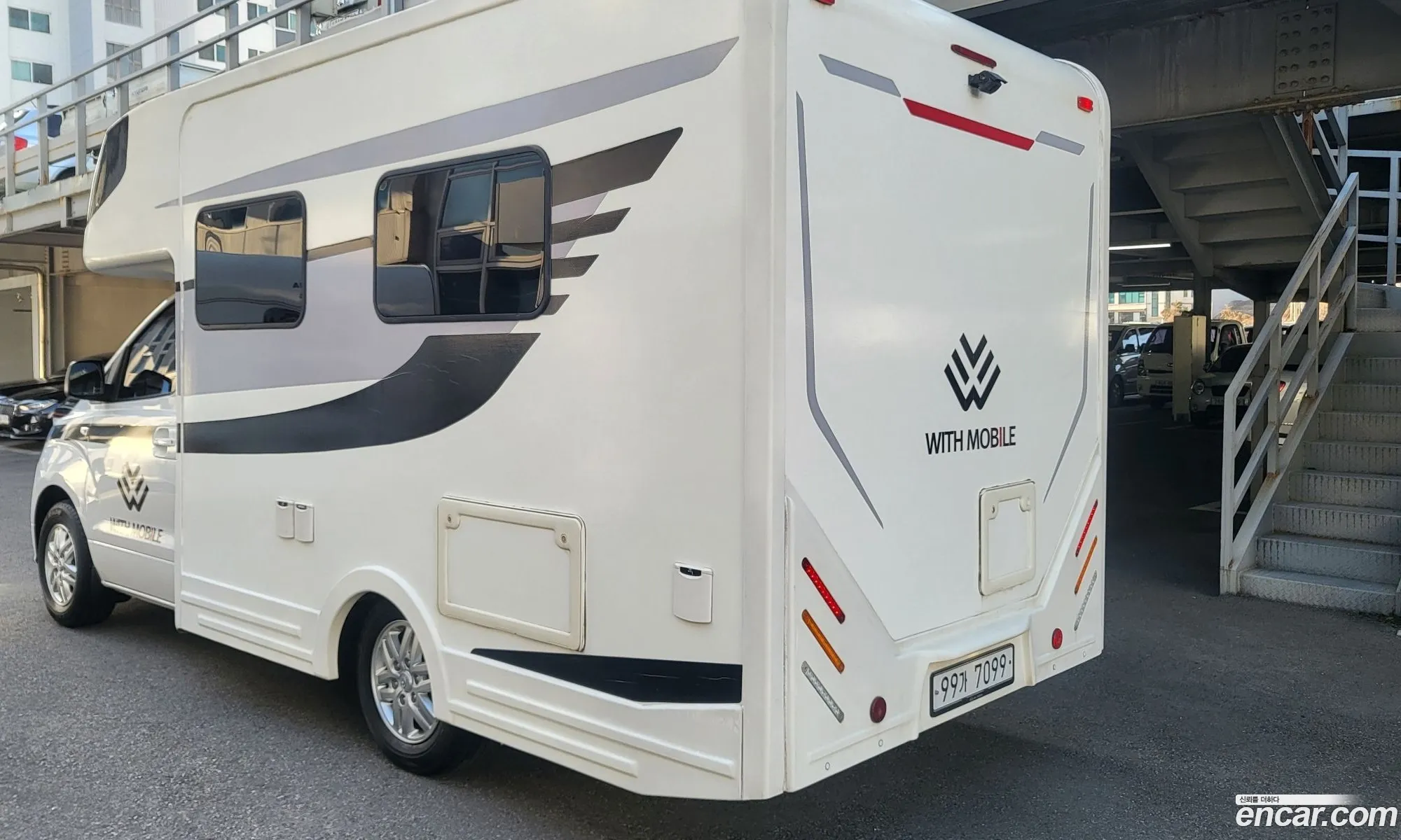 Hyundai Starex Camping Car 2019 - фотография 18874973