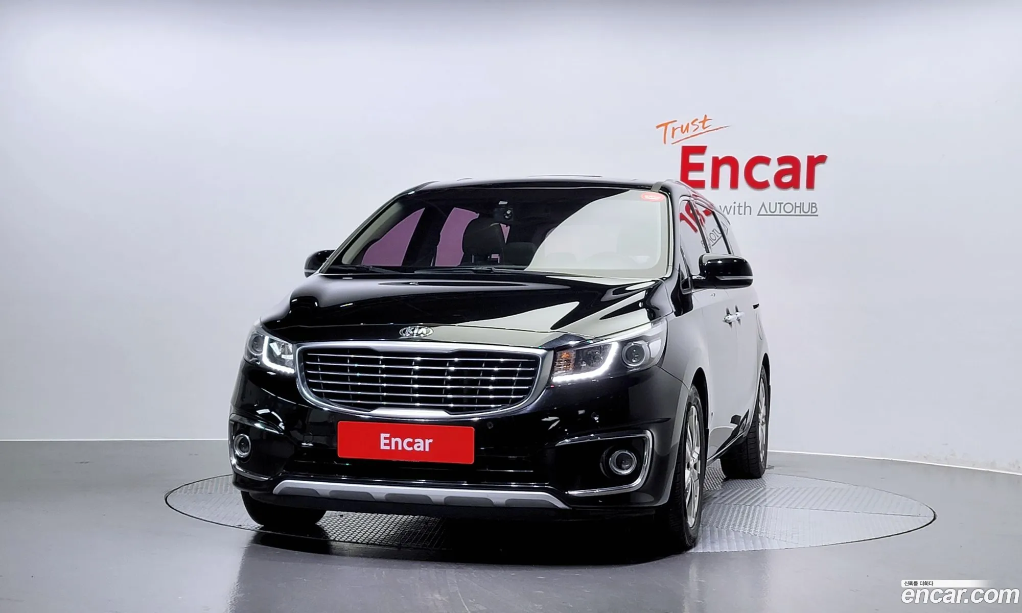 Kia Carnival 9-Seater Noblesse 2016 - фотография 15983505