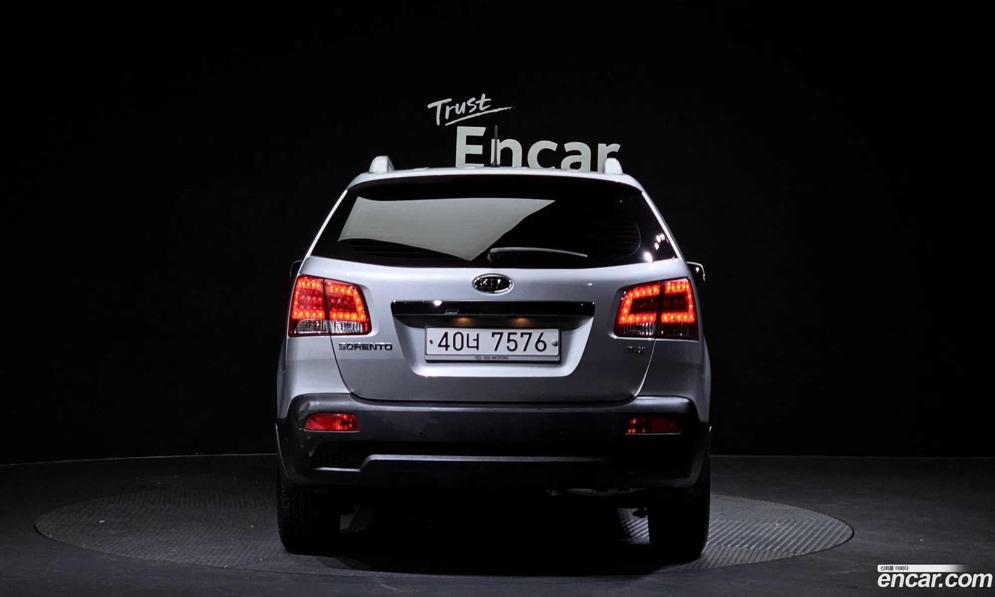 Kia Sorento R Diesel 20 2Wd Tlx Top-Of-The-Line Model - фотография 11127976