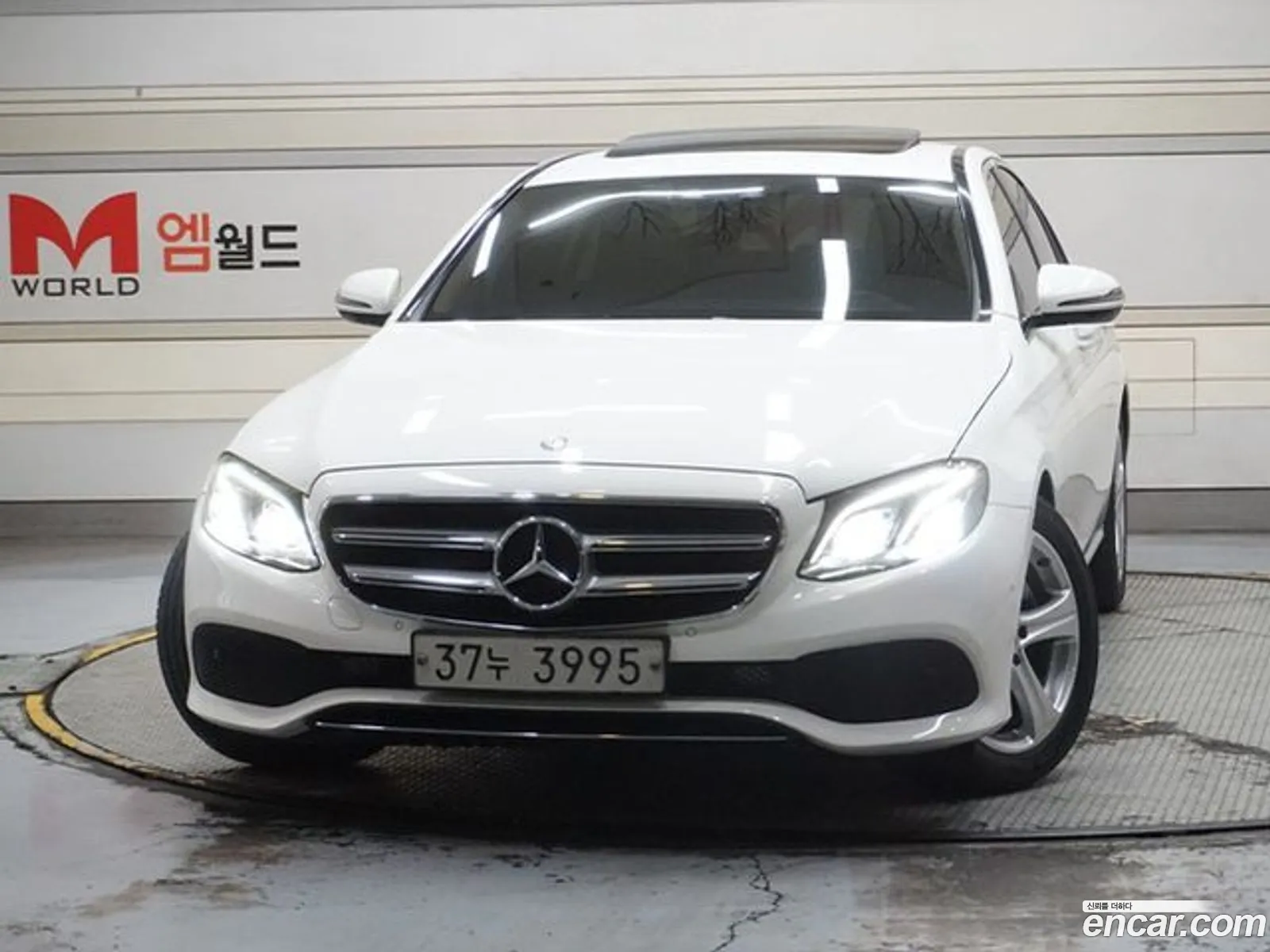 Mercedes-Benz E-Klasse E220D Avant Garde 2017 - фотография 12656683