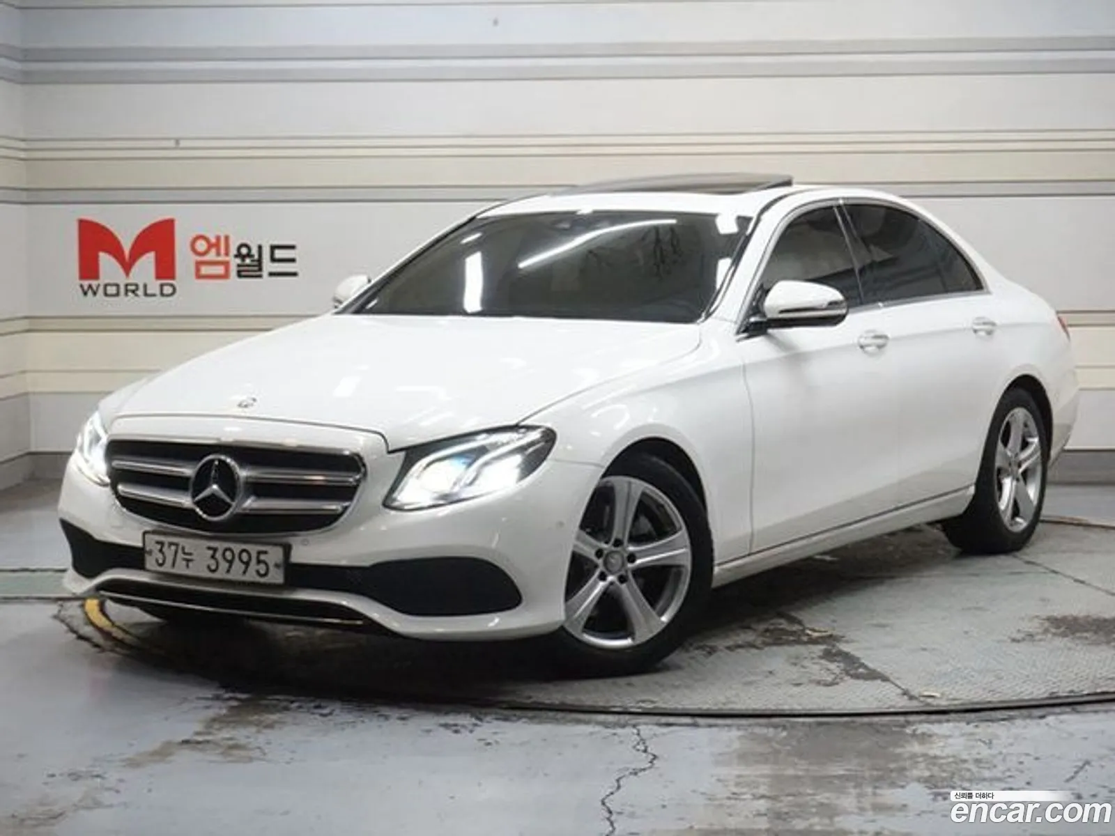 Mercedes-Benz E-Klasse E220D Avant Garde 2017 - фотография 12656685