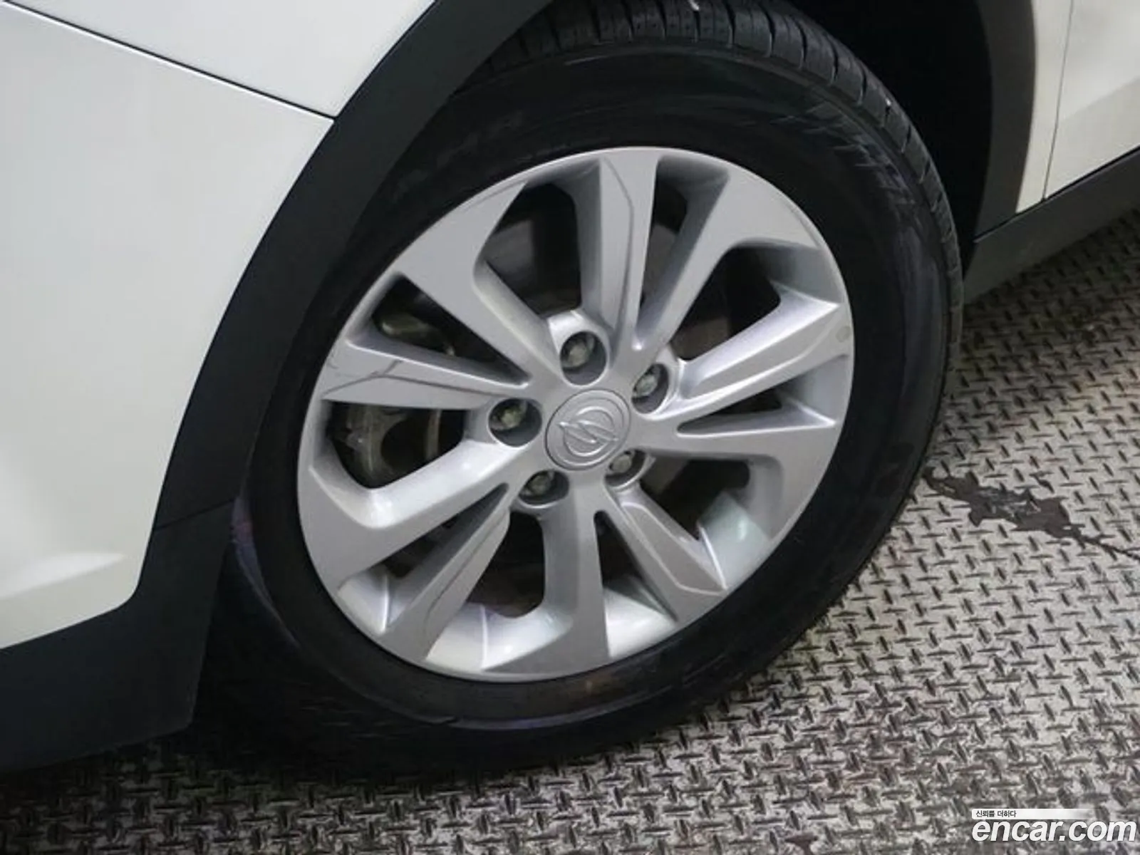 Ssangyong Tivoli Tivoli Vx 2Wd 2019 - фотография 17226655