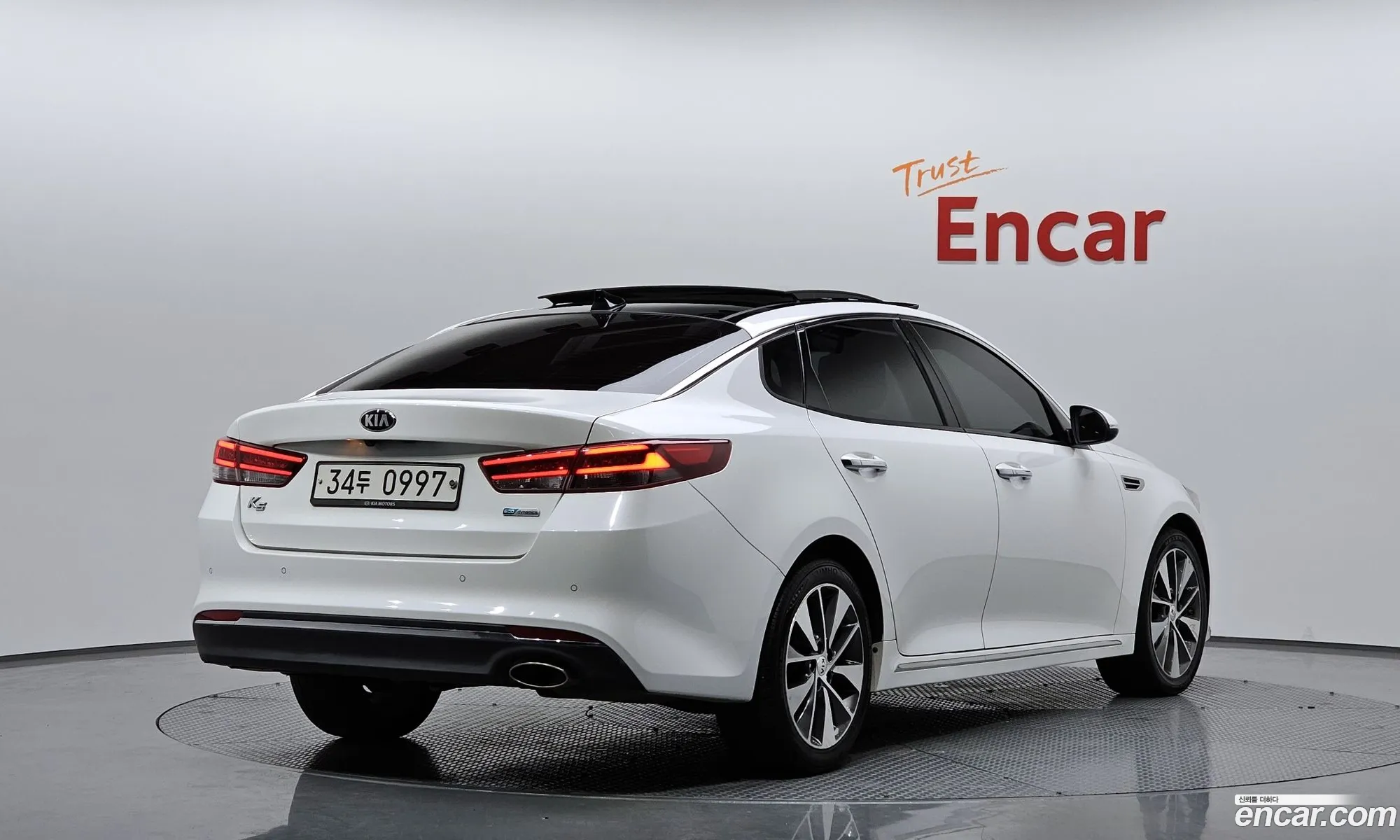 Kia K5 Ii 17 Diesel Sx 2016 - фотография 11212636