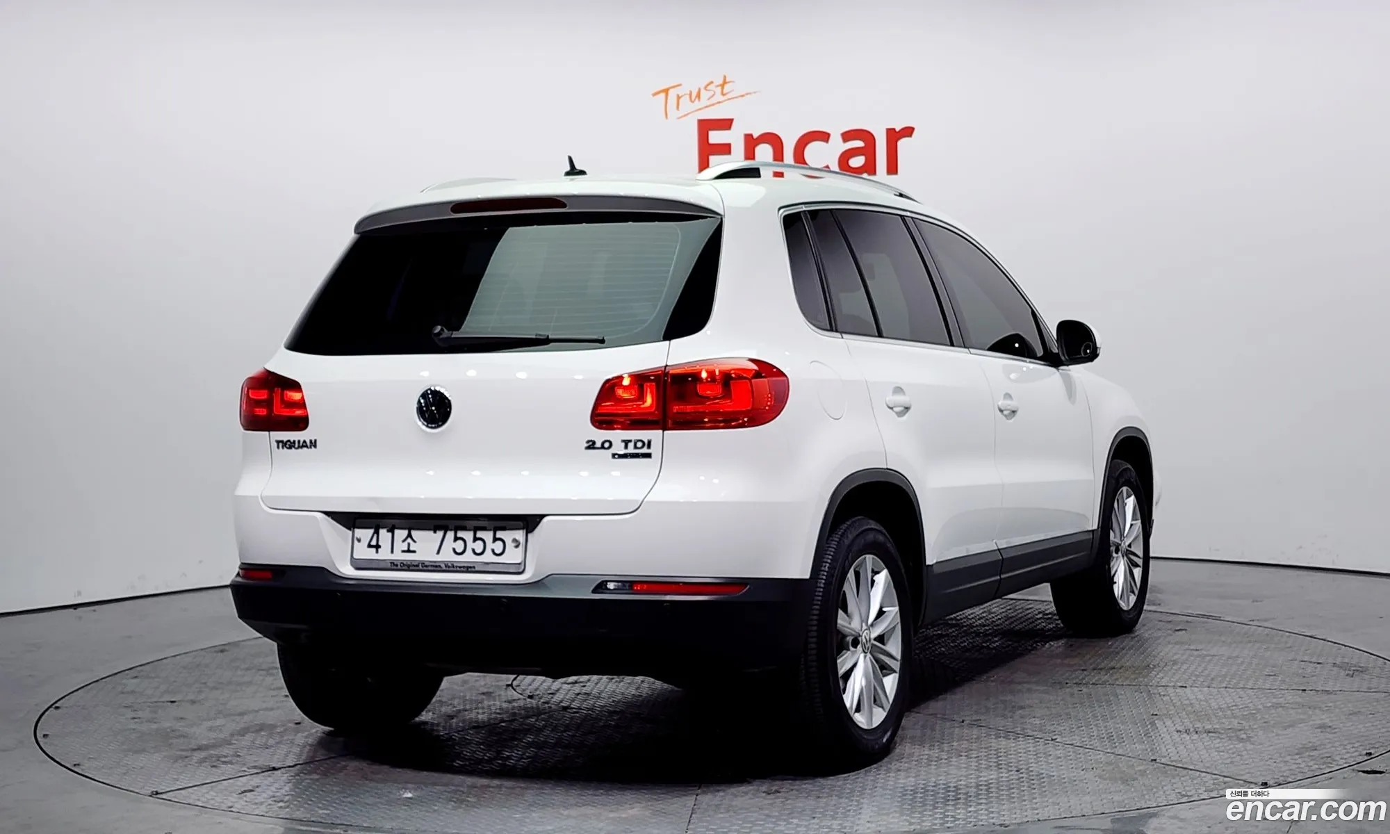 Volkswagen Tiguan I 20 Tdi Comfort 2014 - фотография 8020283