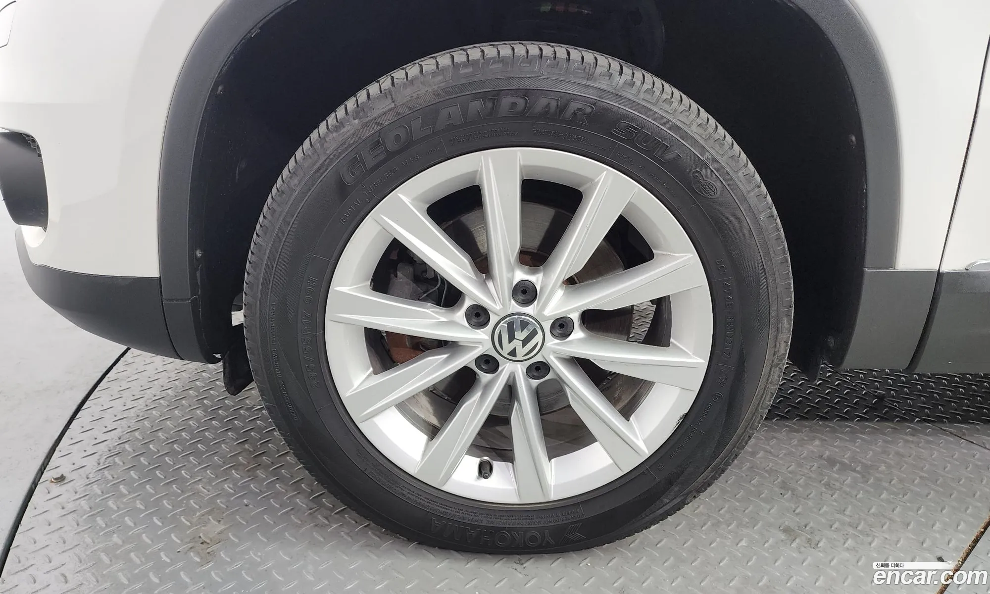 Volkswagen Tiguan I 20 Tdi Comfort 2014 - фотография 8020286
