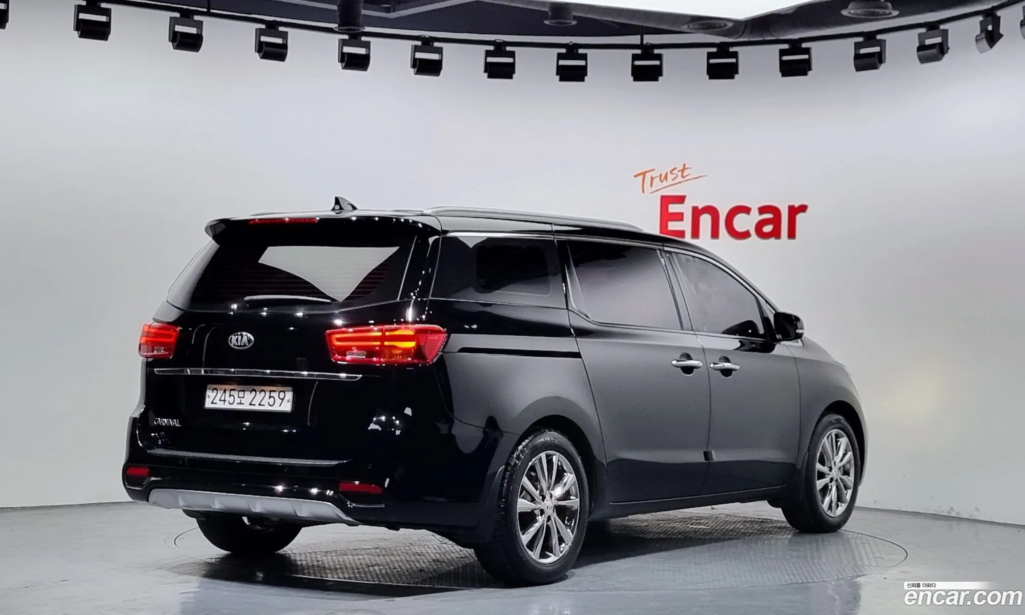 Kia Carnival Iii 9-Seater Prestige 2019 - фотография 15698748